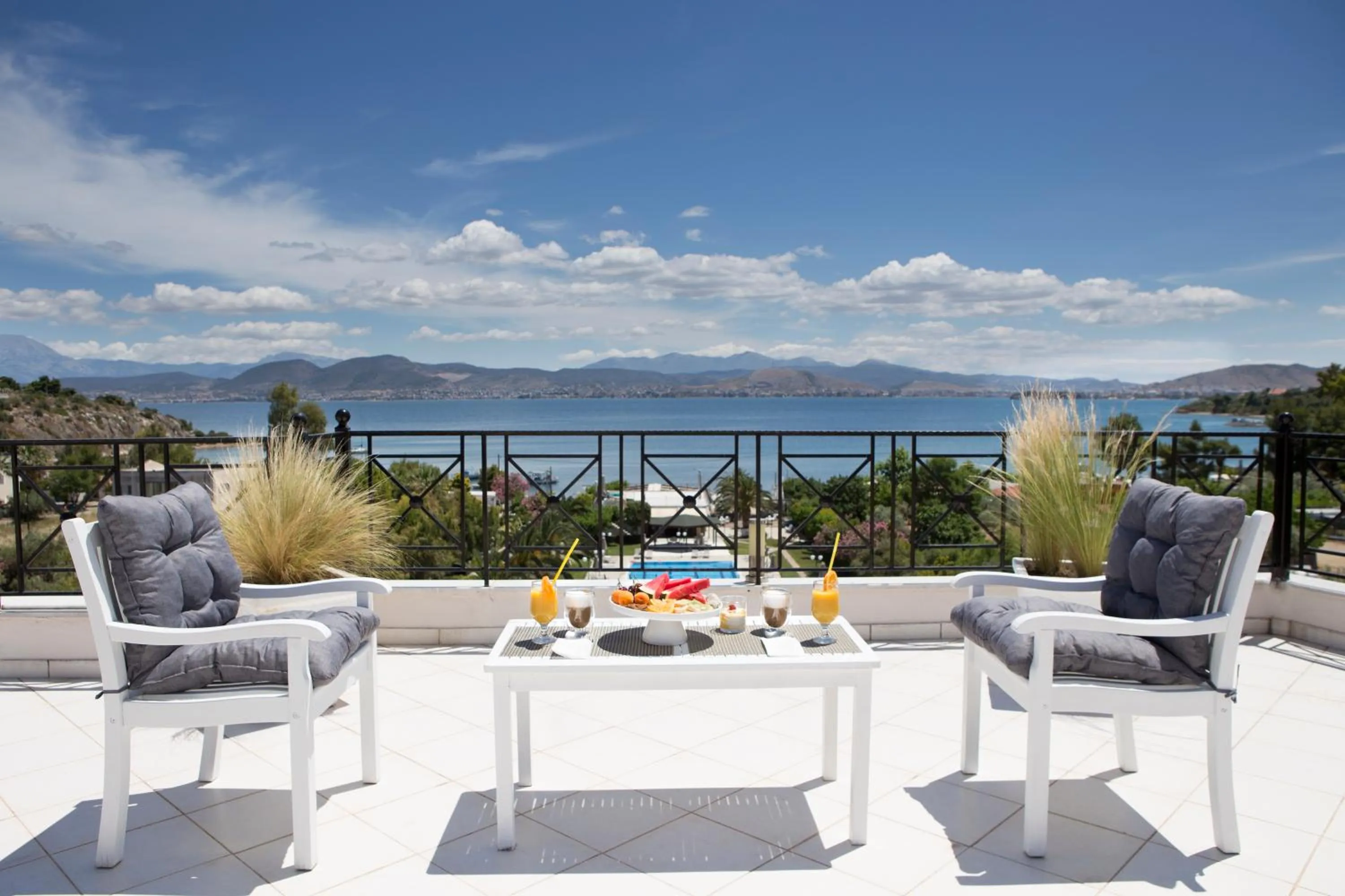 Property building in Almira Mare