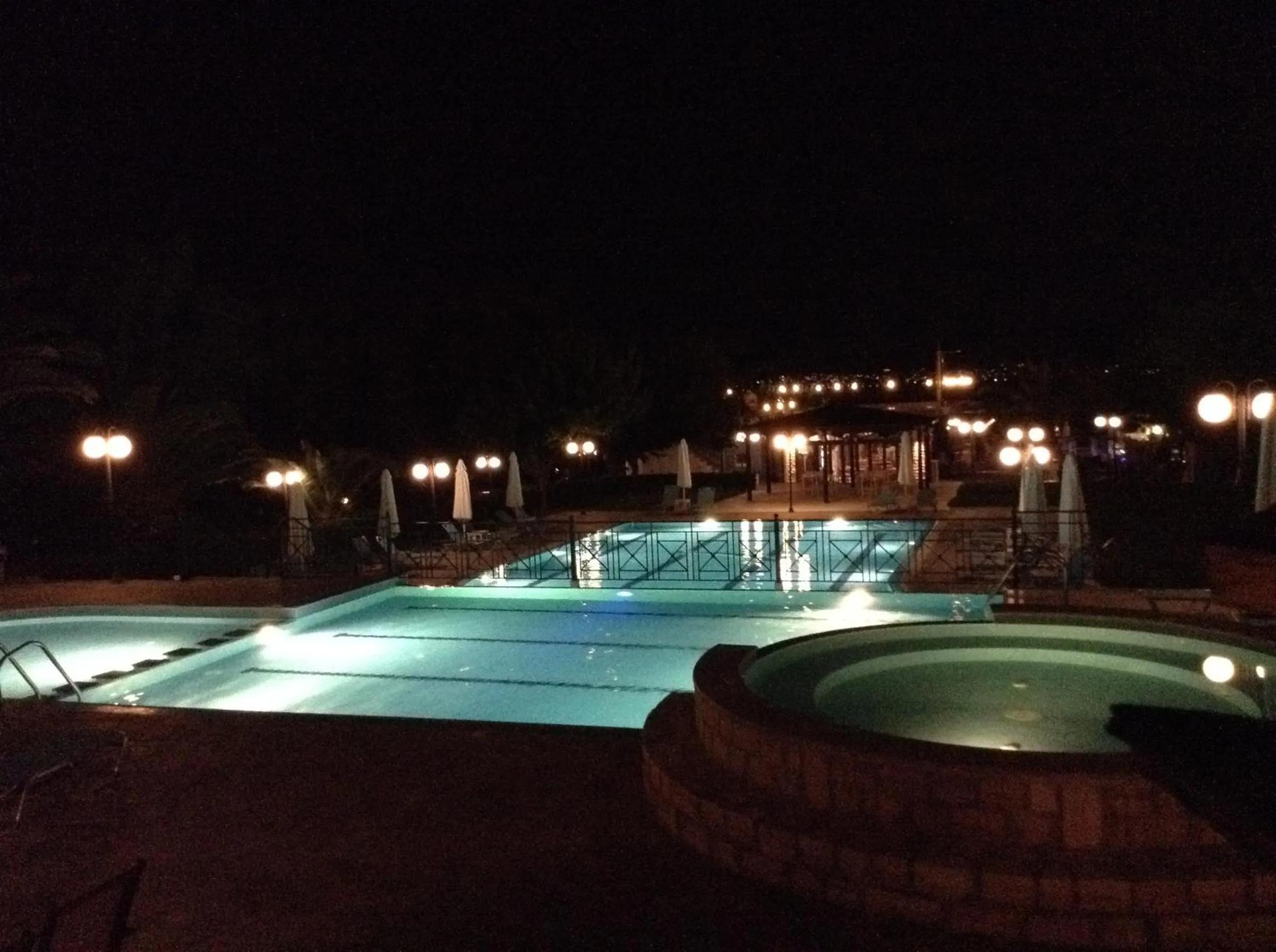 Swimming pool in Almira Mare