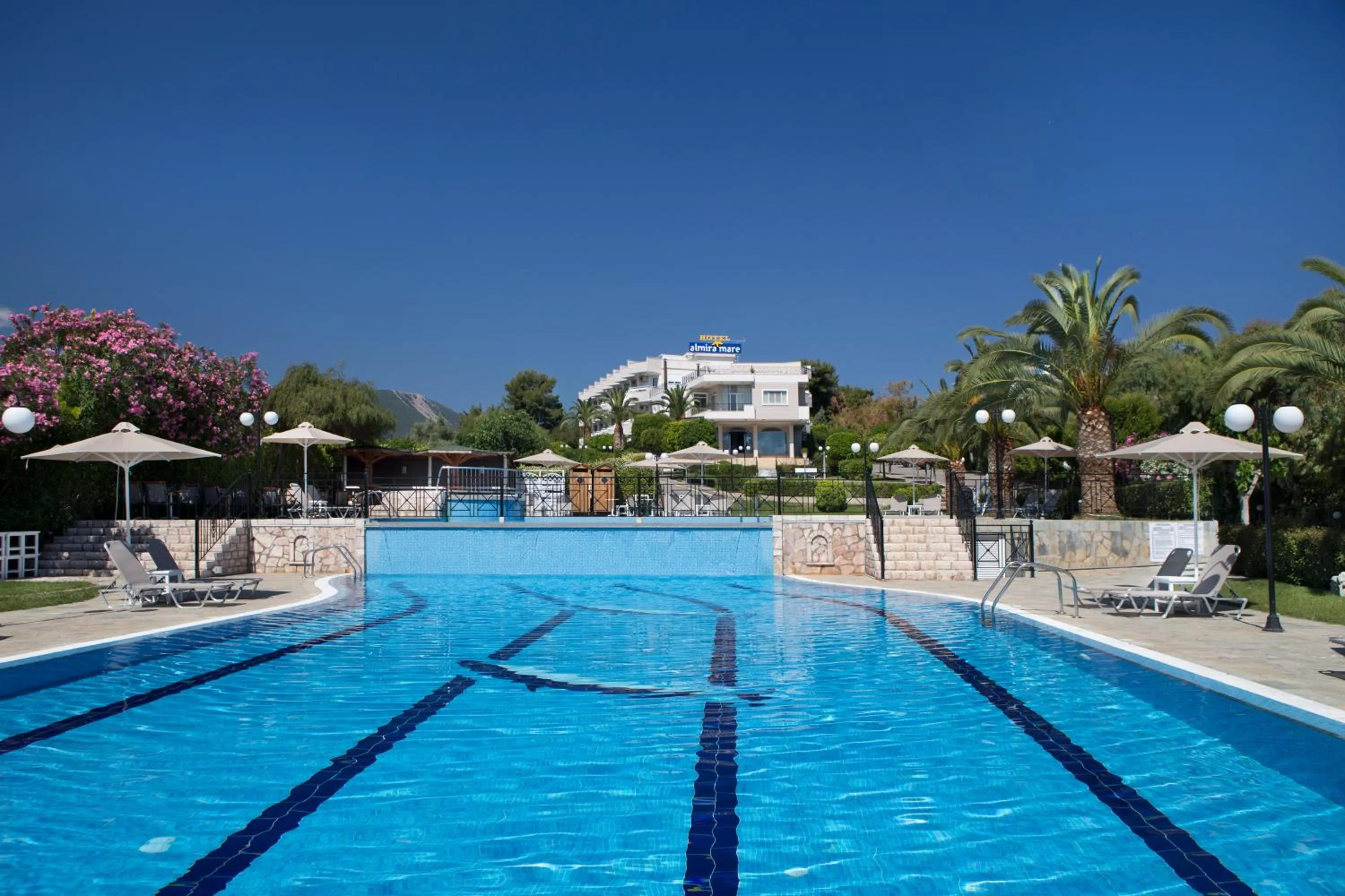 Swimming pool in Almira Mare