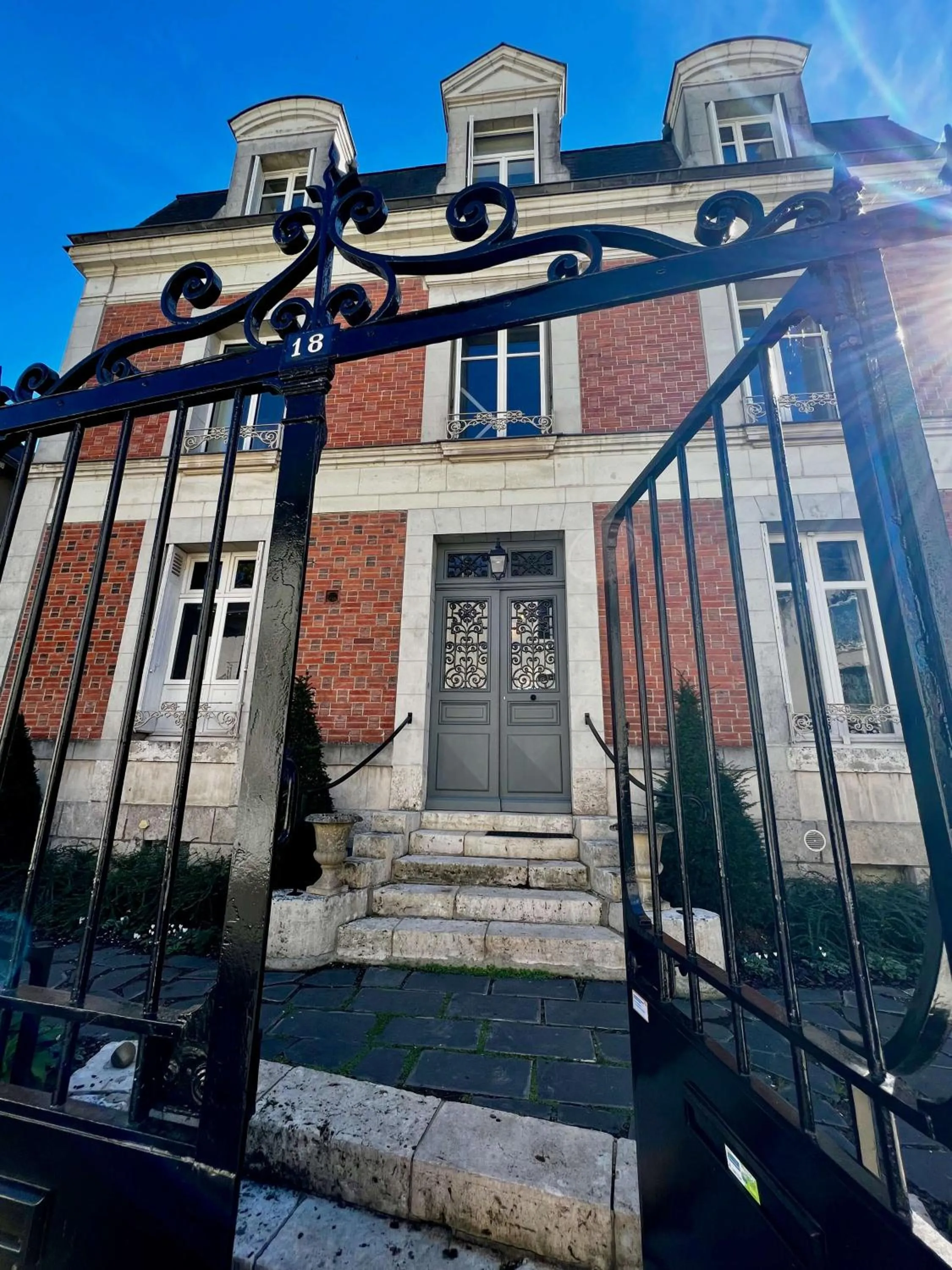 Property building in Maison Loire