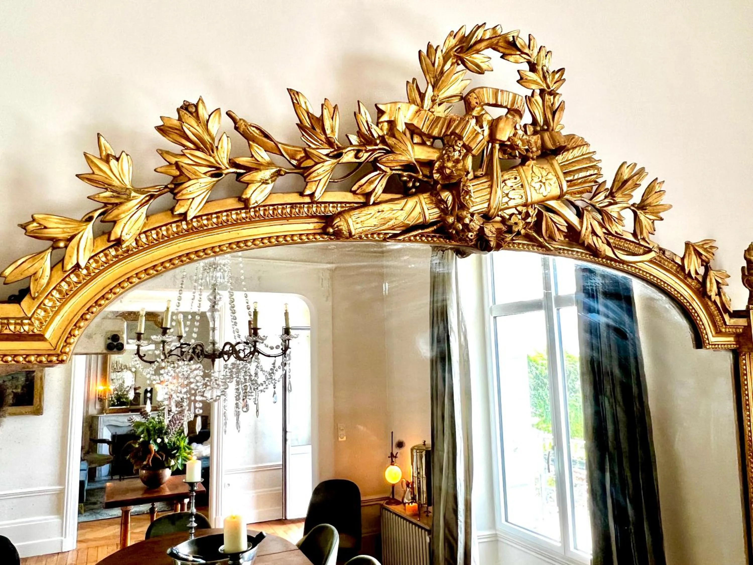 Decorative detail in Maison Loire