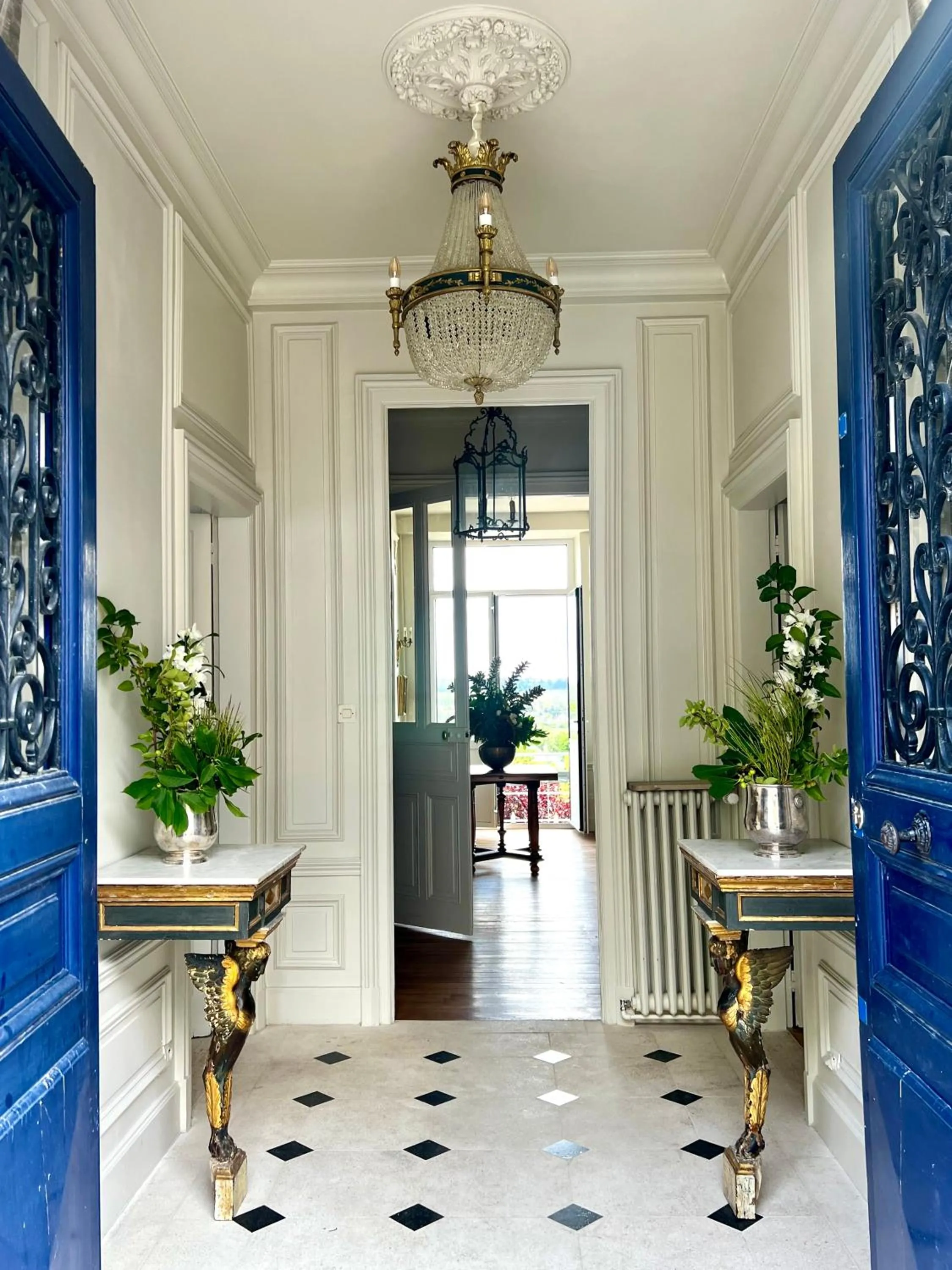 Facade/entrance in Maison Loire