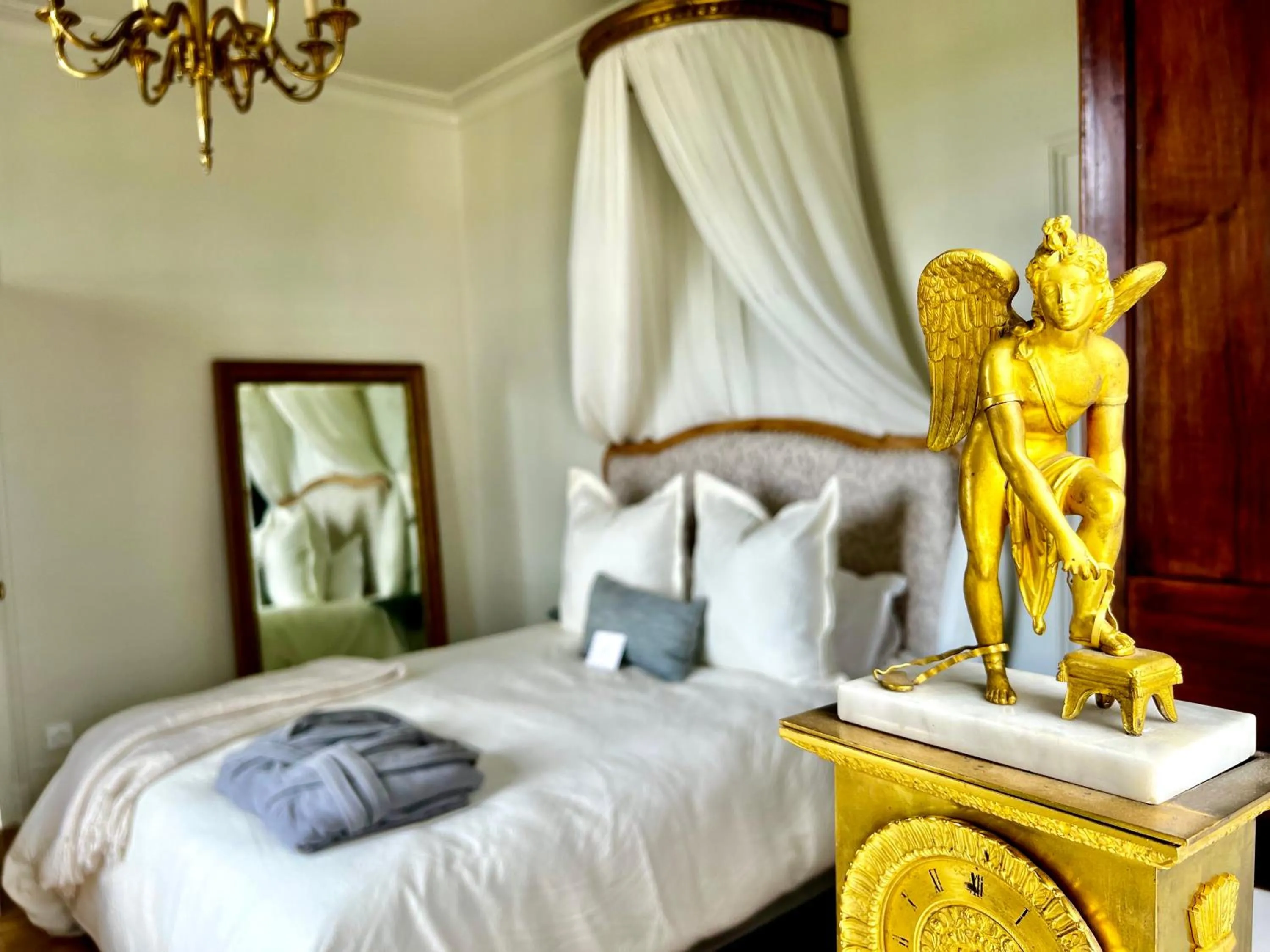 Bed in Maison Loire