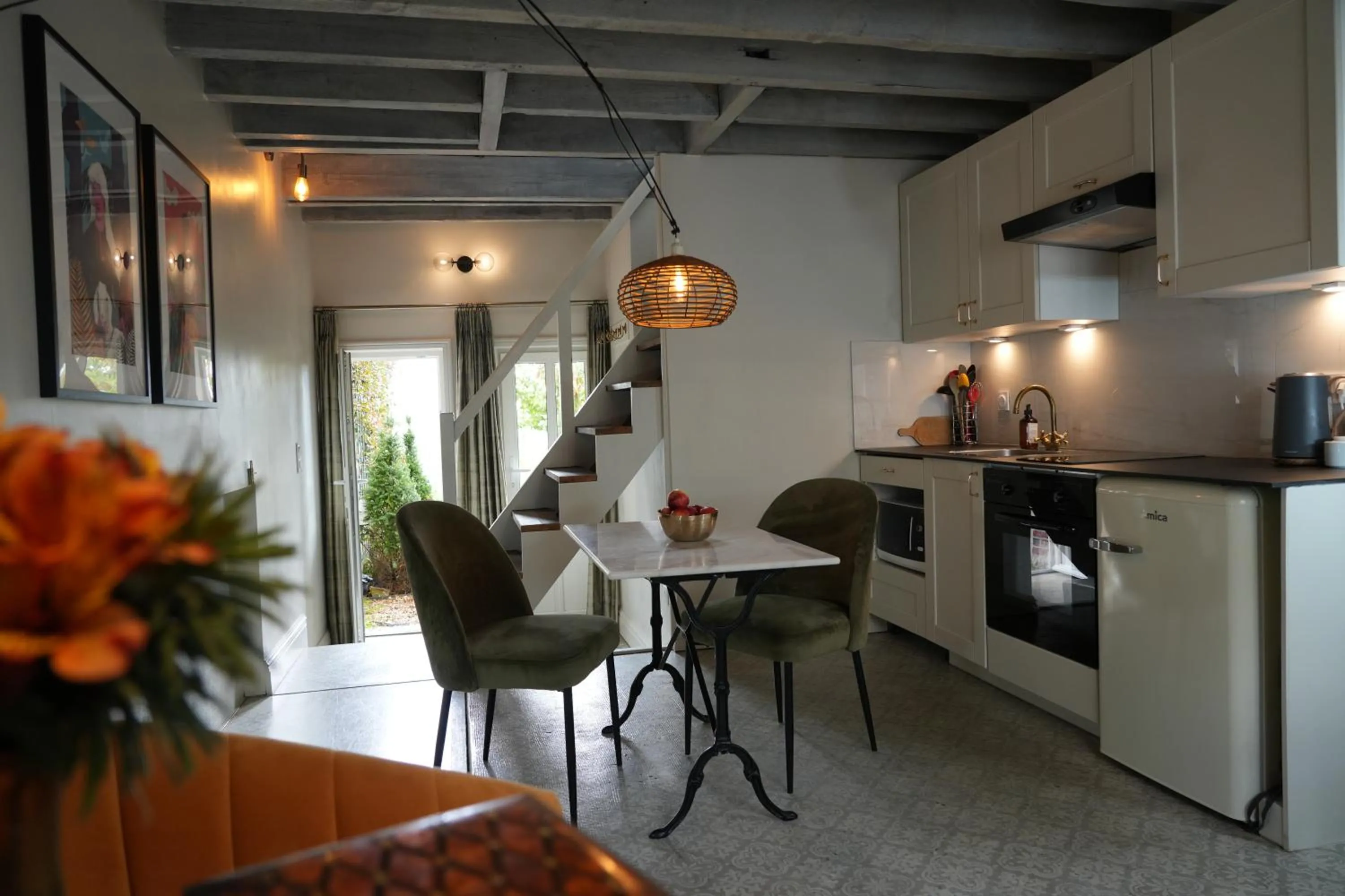 Dining area in Maison Loire