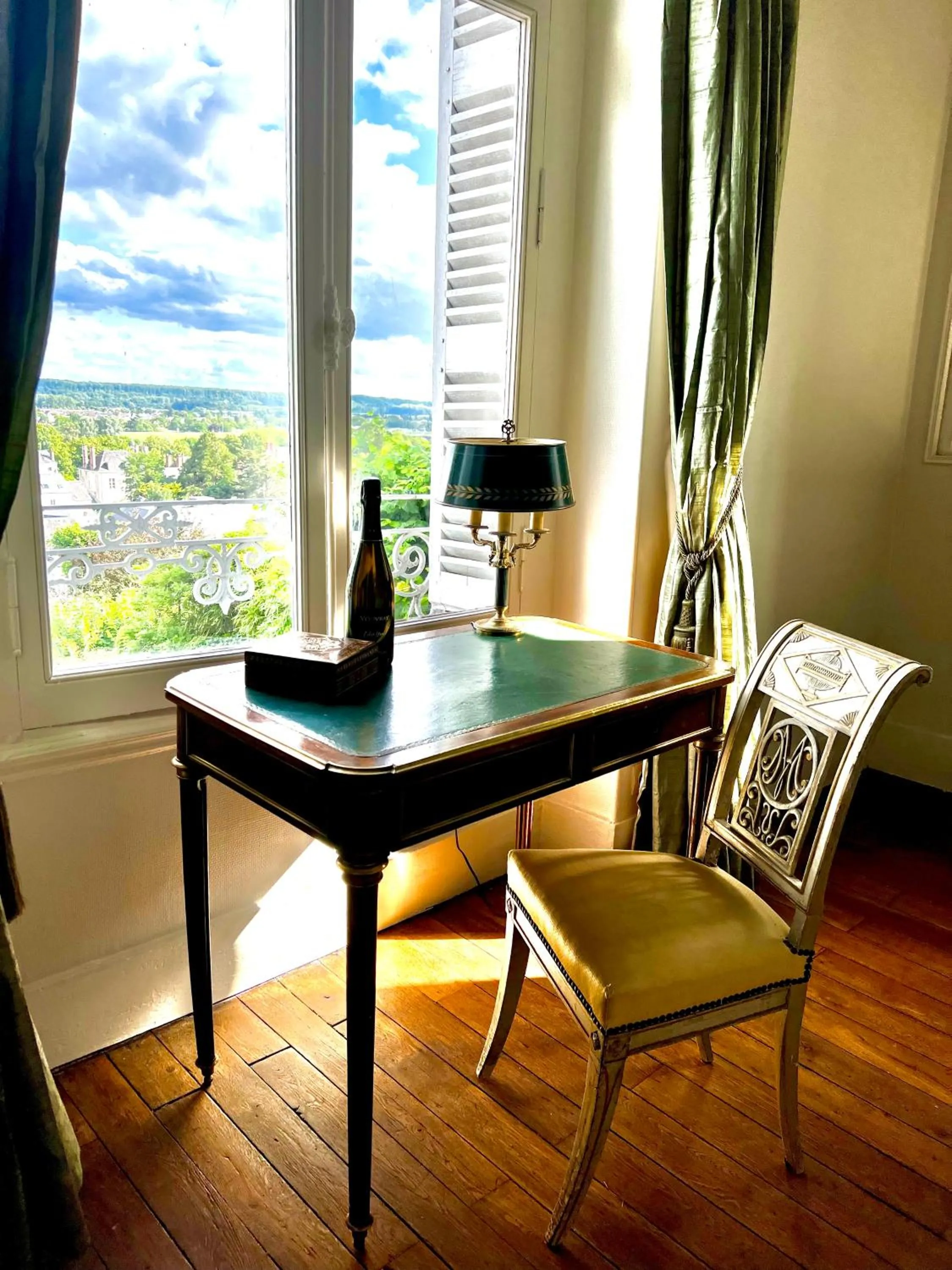 Seating area in Maison Loire