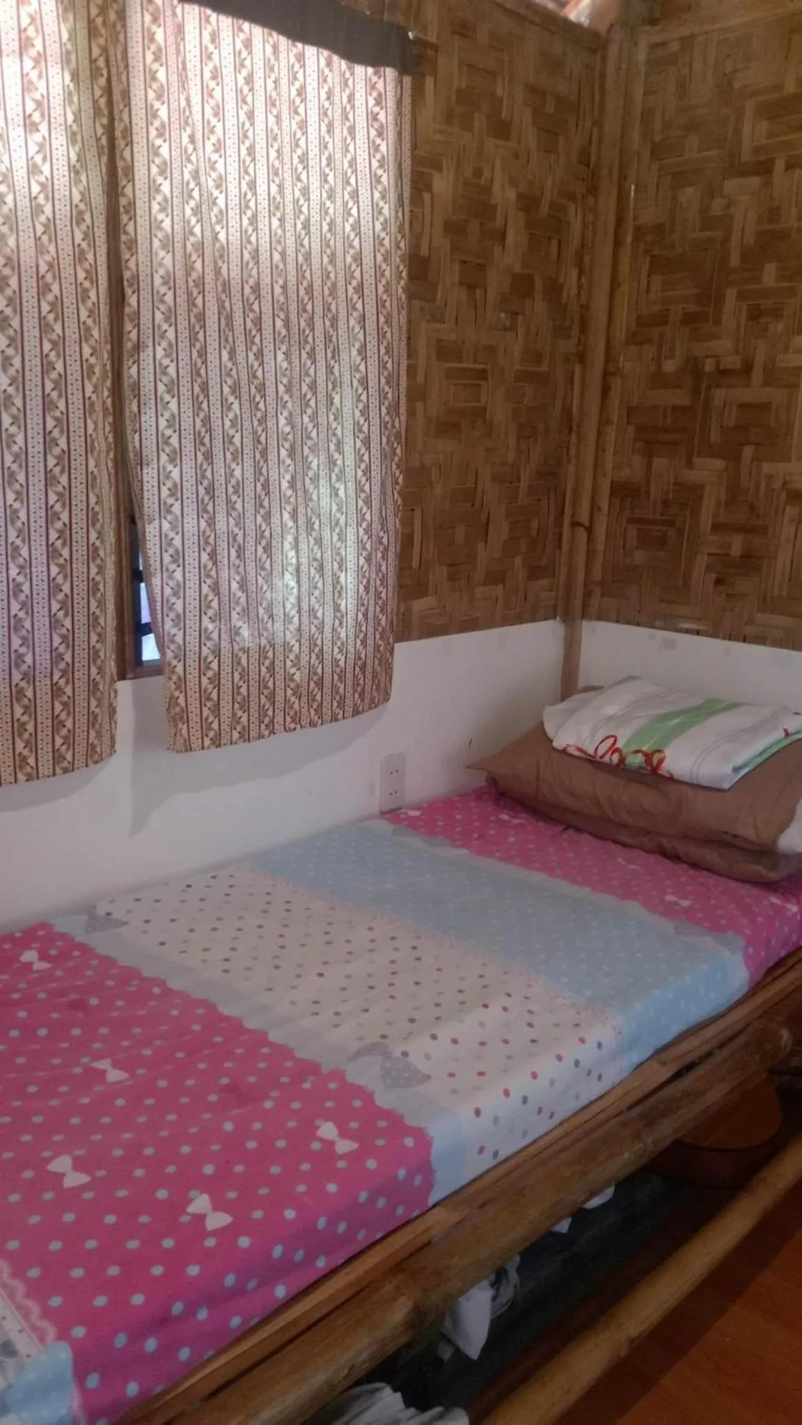 Bed in Coleto Siargao