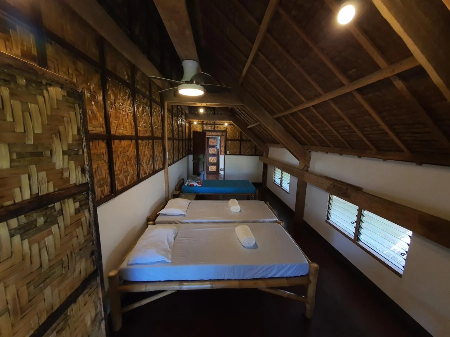 Bed in Coleto Siargao