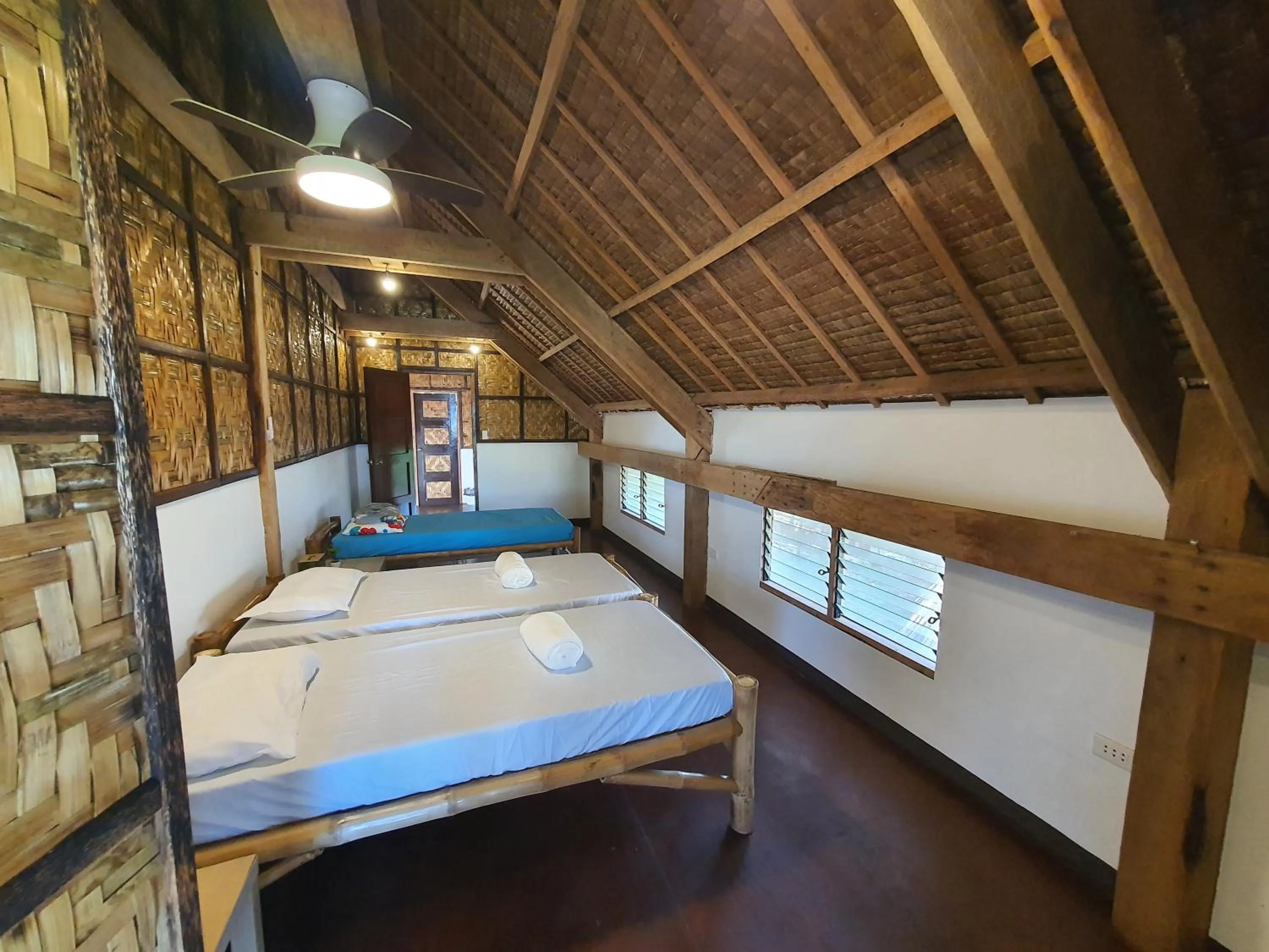 Bed in Coleto Siargao