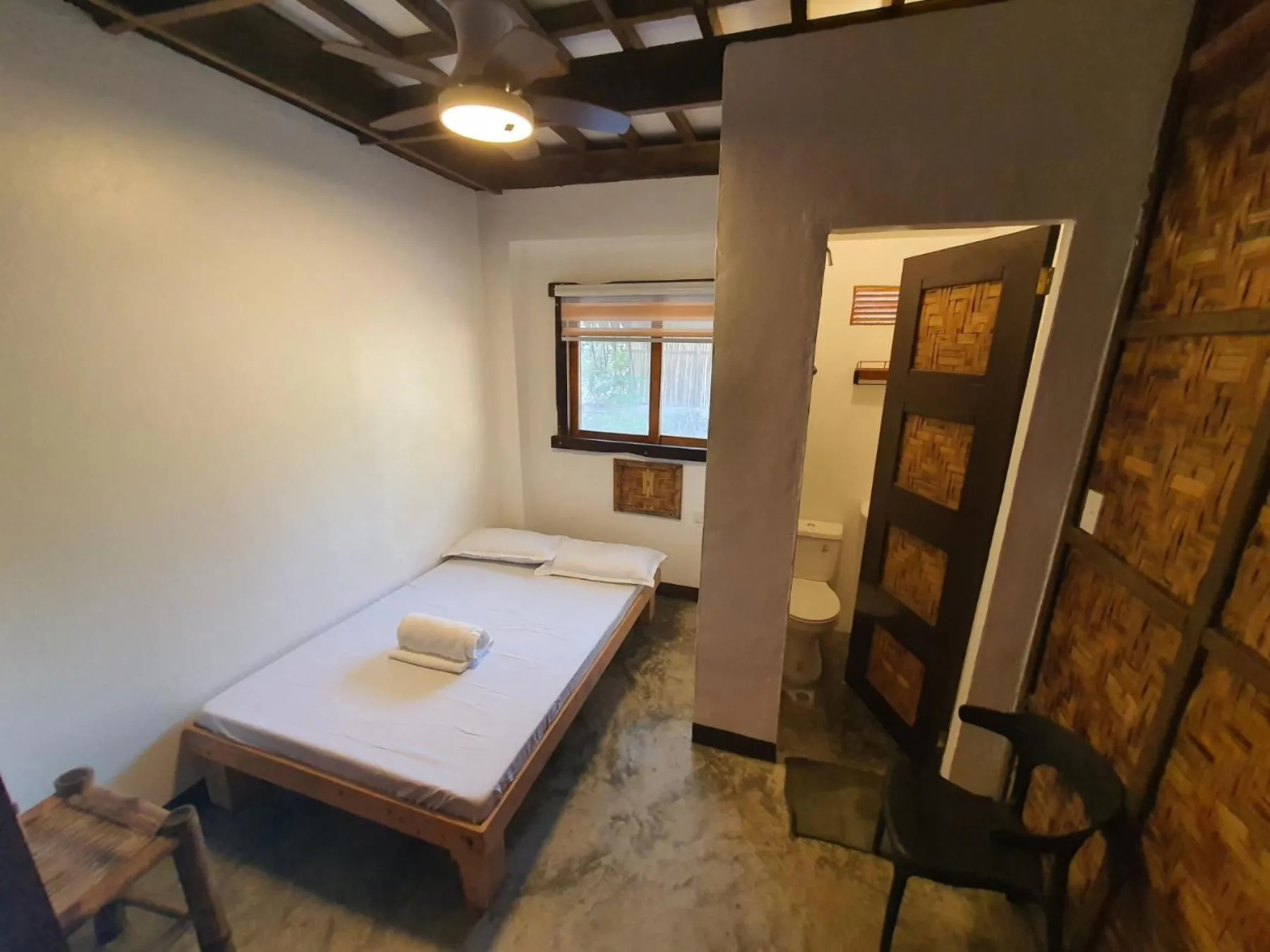 Bed in Coleto Siargao
