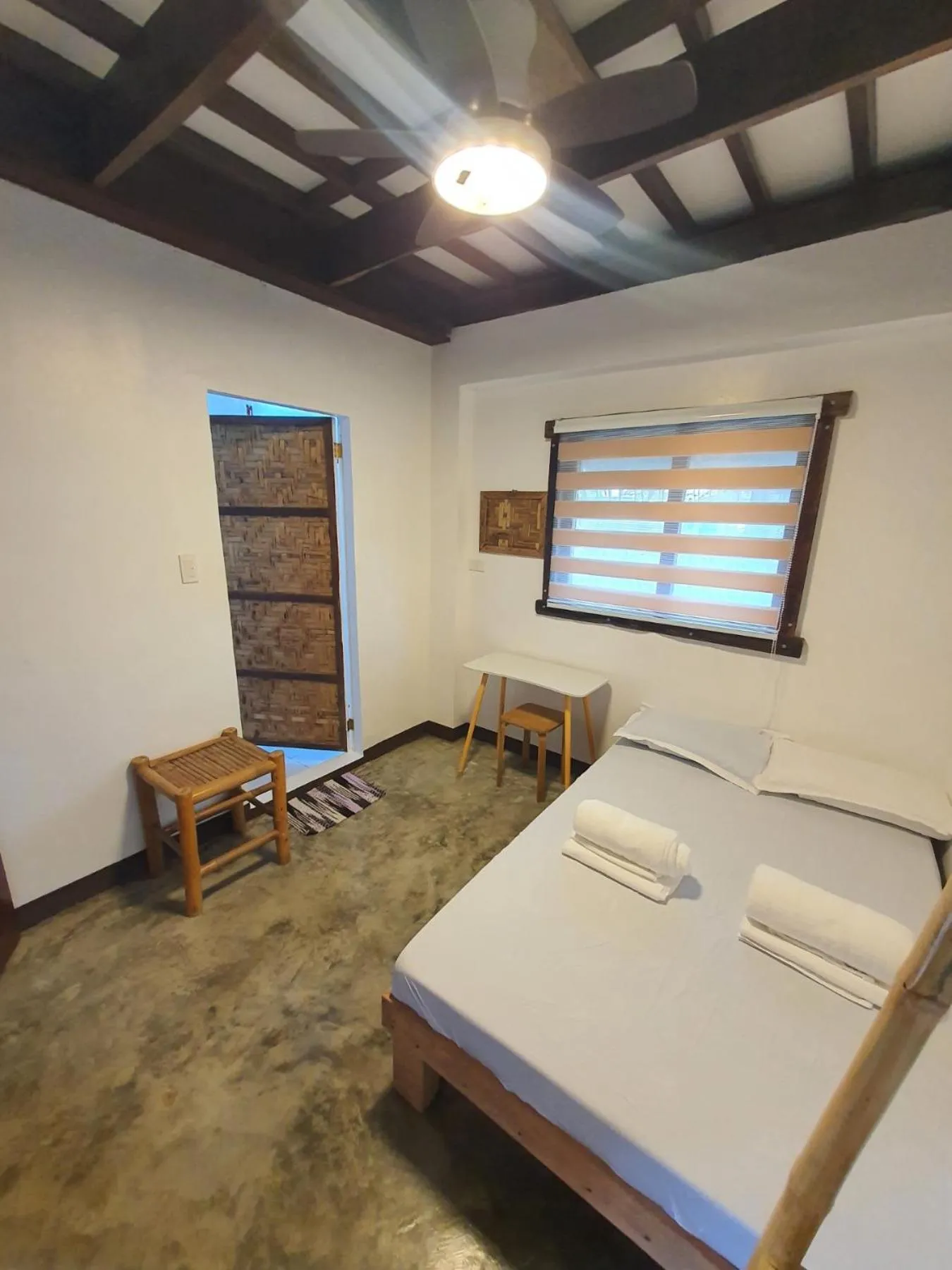 Bed in Coleto Siargao