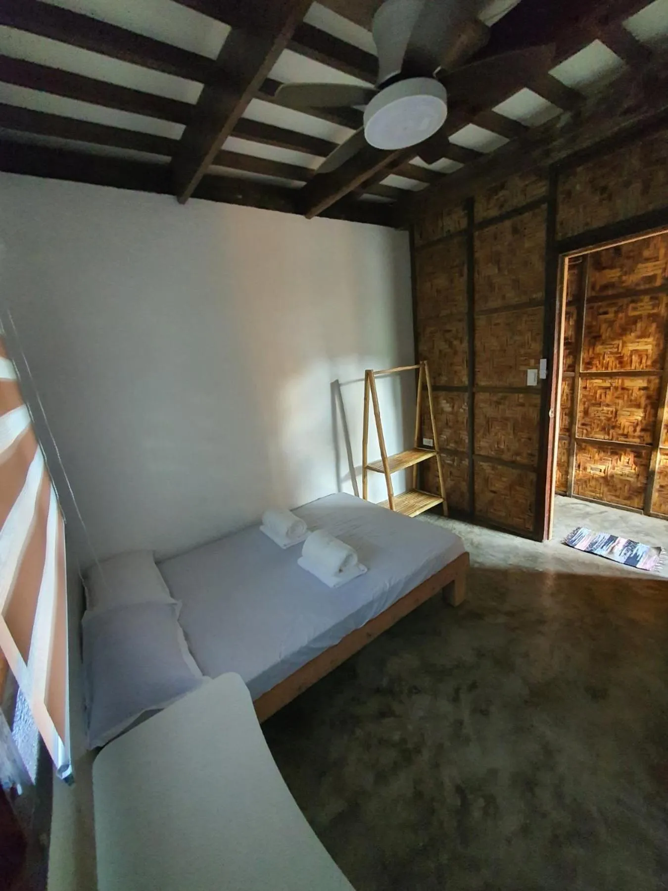 Bed in Coleto Siargao