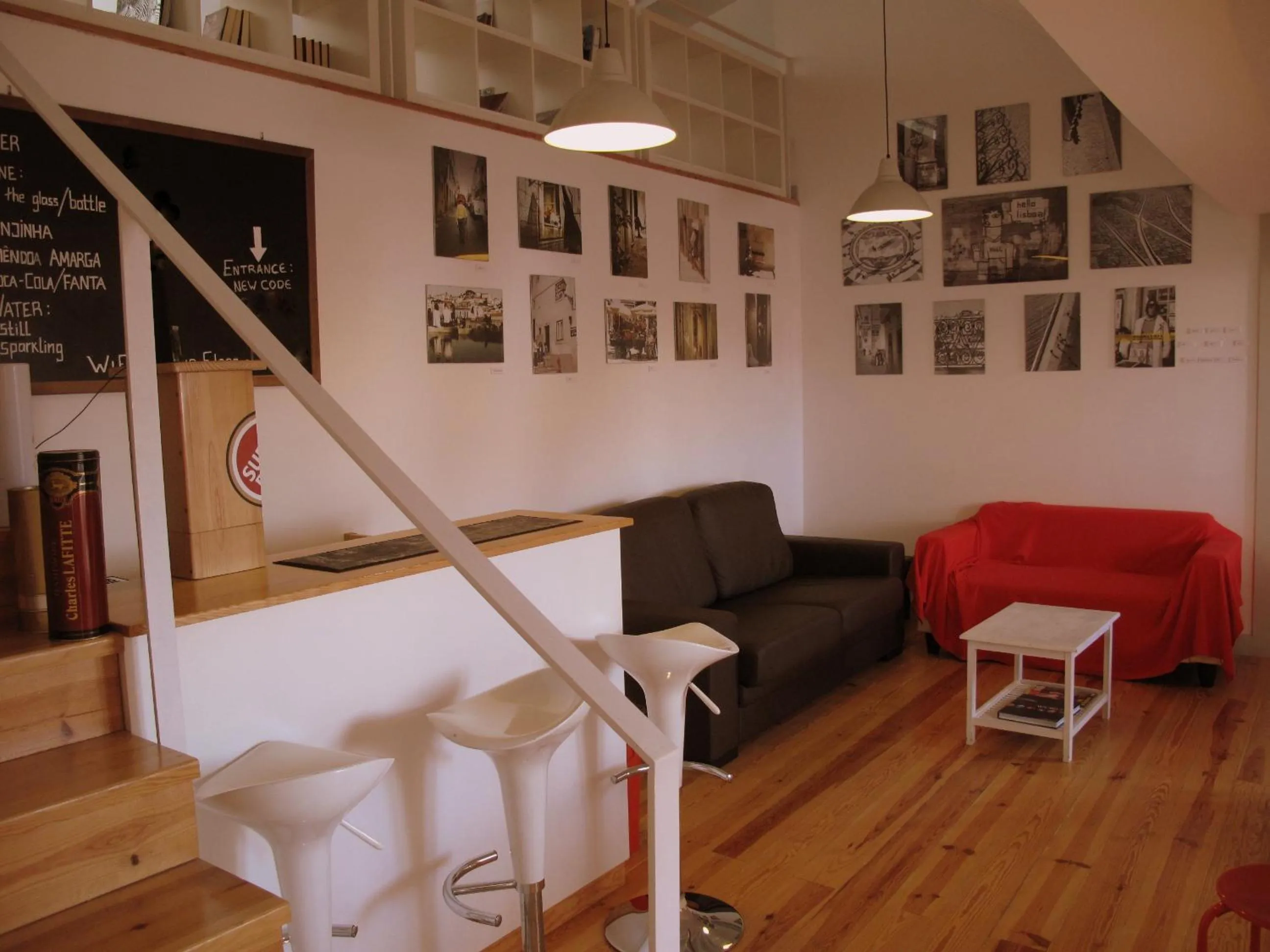 Living room in Inn Possible Lisbon Hostel