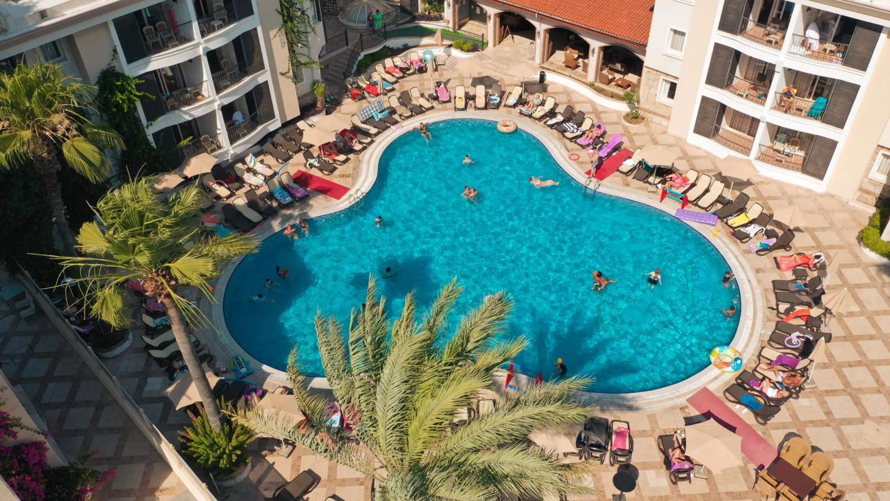 Swimming pool in Club Anastasia - Family Hotel