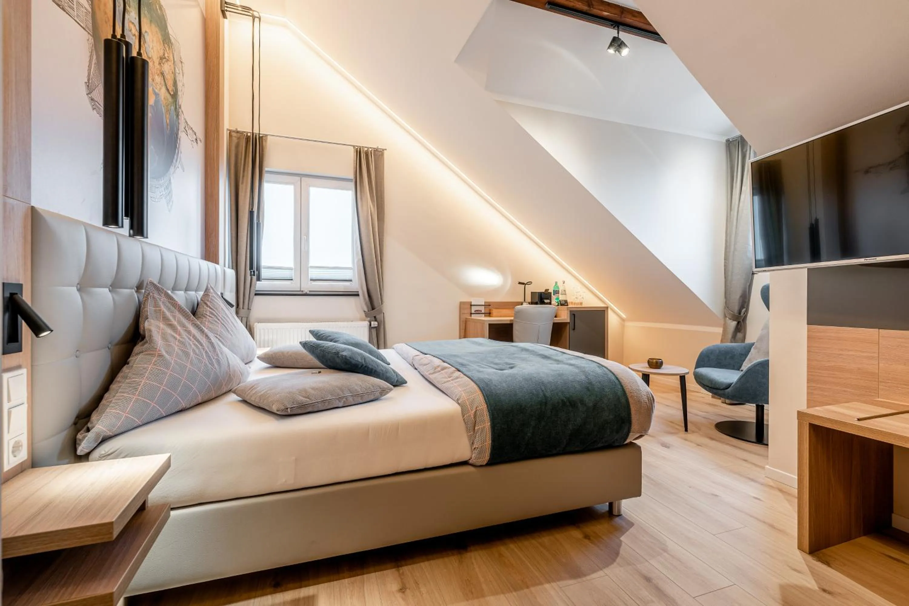 Photo of the whole room, Bed in Hotel auszeit Neunkirchen-Seelscheid