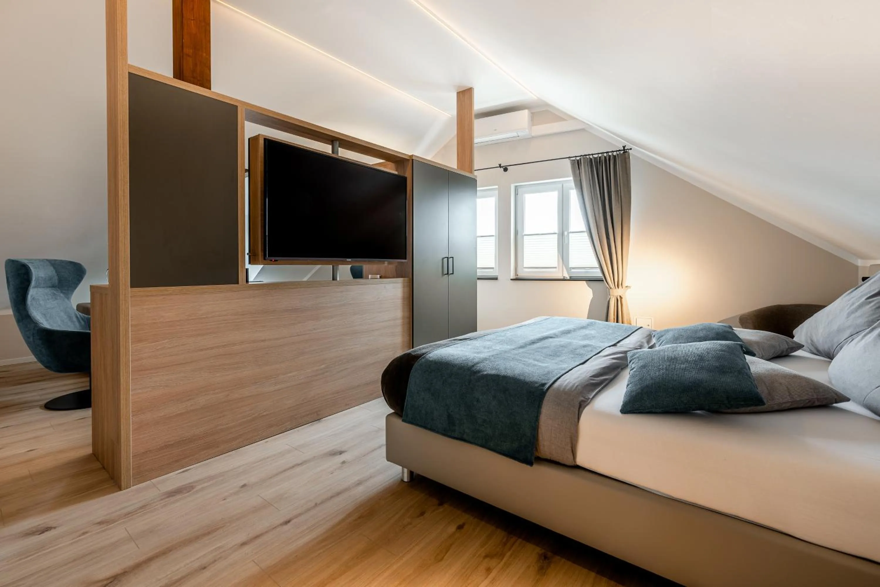 Photo of the whole room, Bed in Hotel auszeit Neunkirchen-Seelscheid