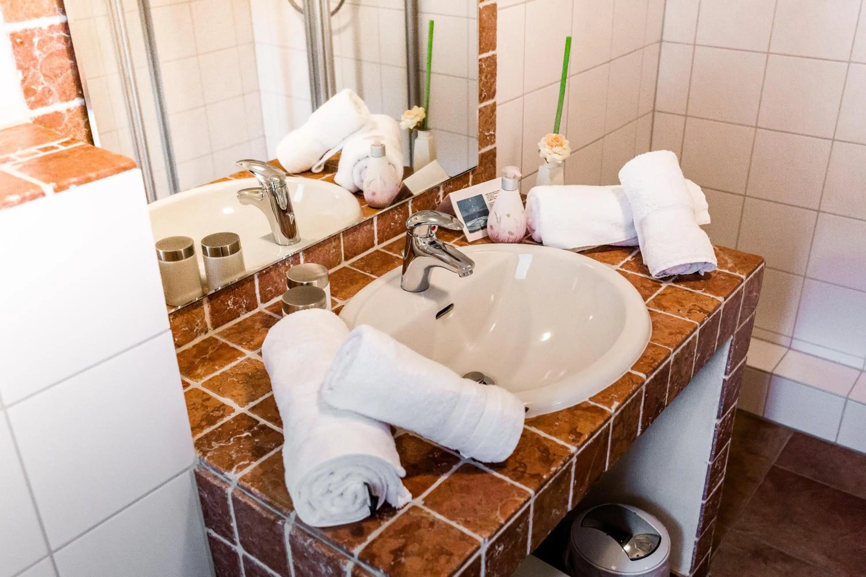 Shower in Hotel auszeit Neunkirchen-Seelscheid