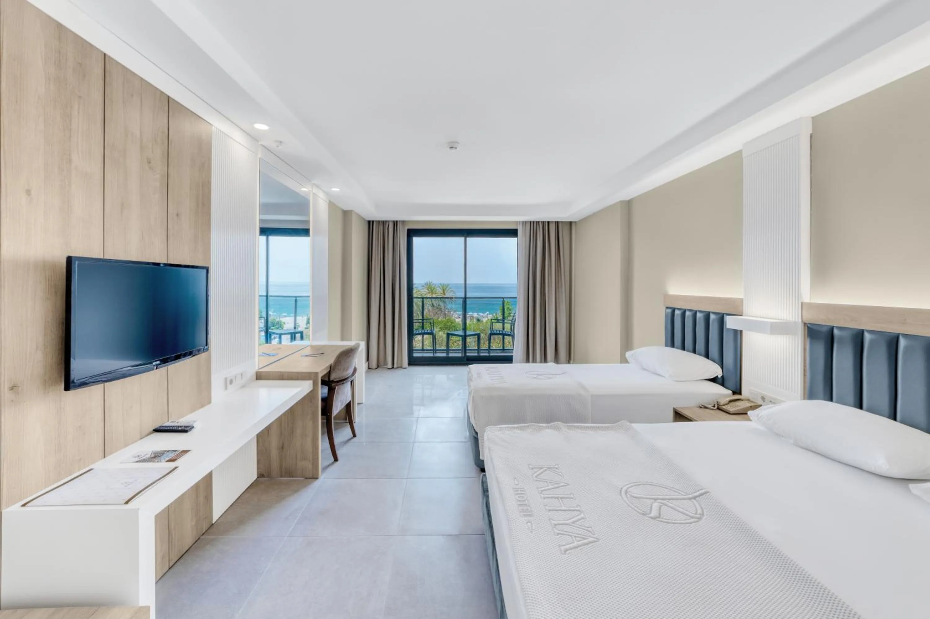 Photo of the whole room, Bed in Kahya Hotel