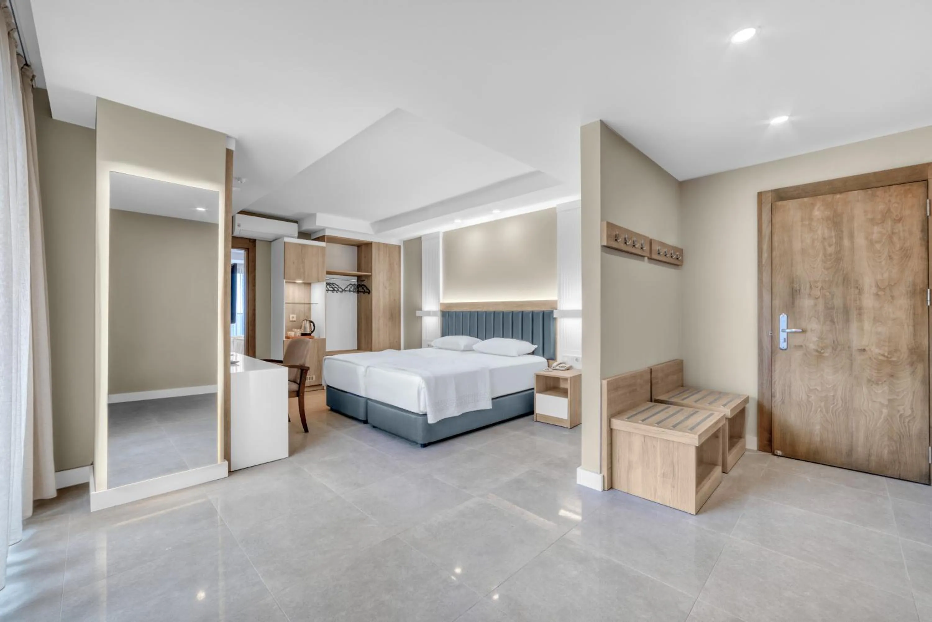 Photo of the whole room, Bed in Kahya Hotel