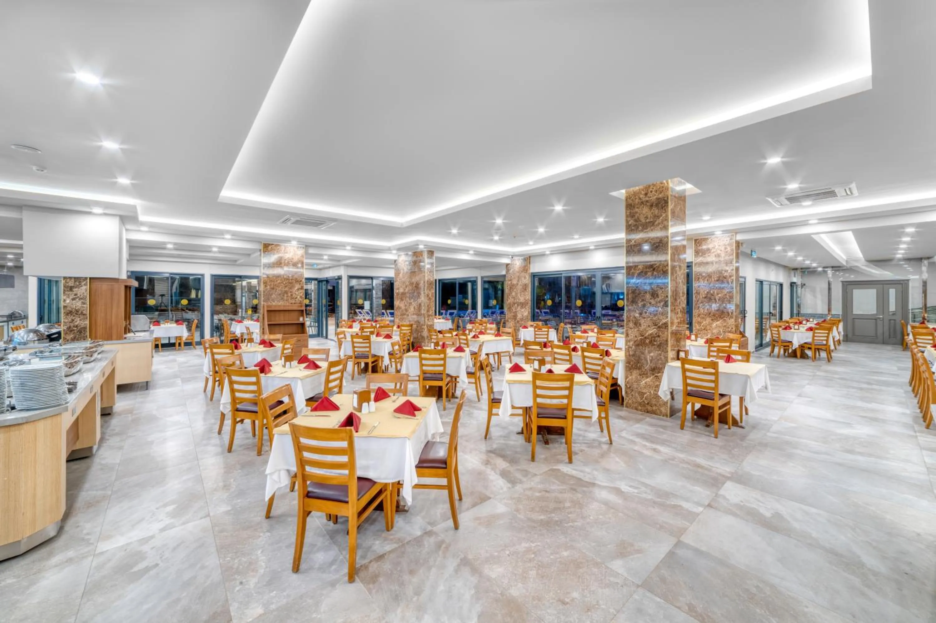 Restaurant/places to eat in Kahya Hotel
