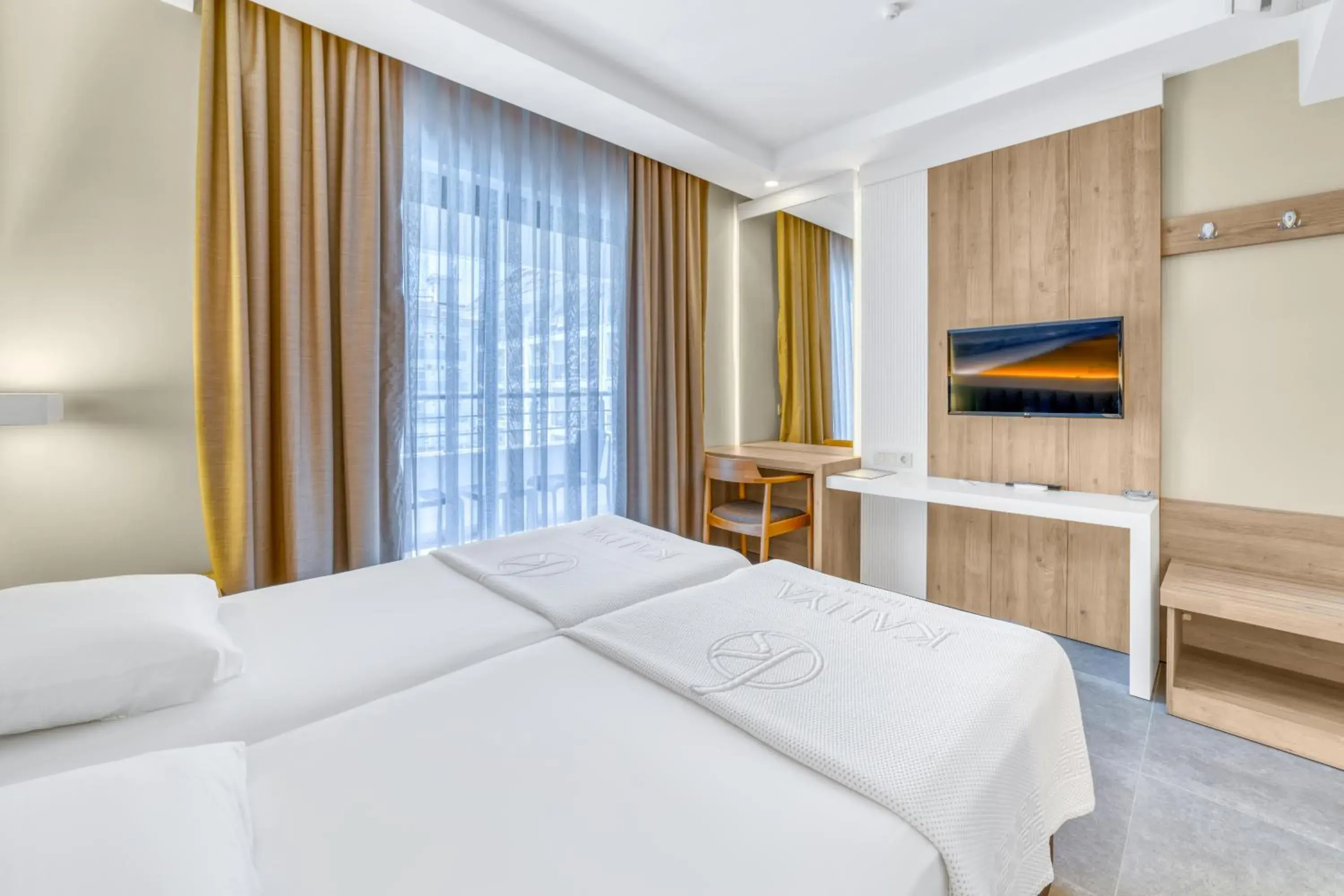 Photo of the whole room, Bed in Kahya Hotel Photo of the whole room, Bed in Kahya Hotel