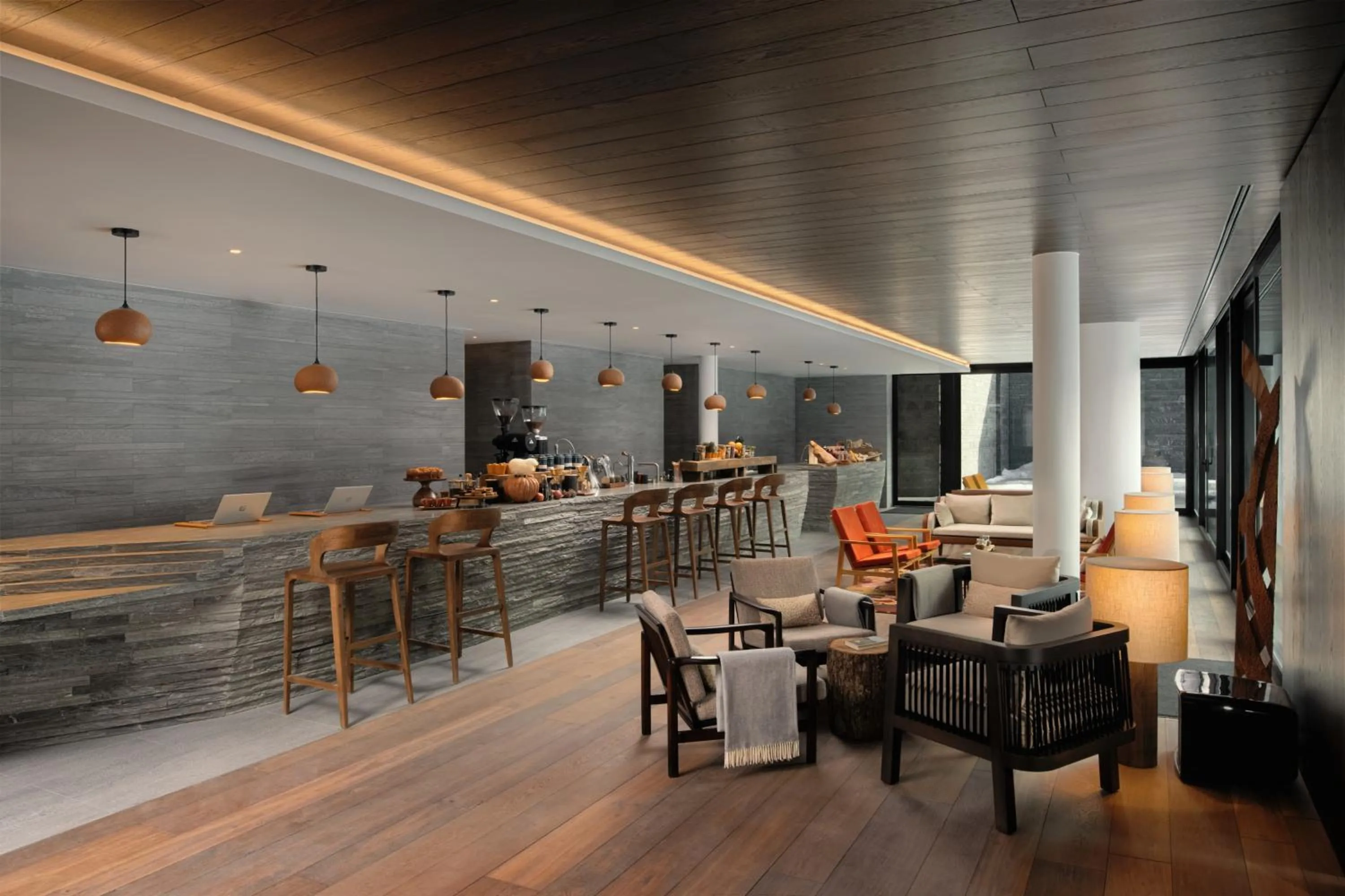 Lounge or bar in Six Senses Crans-Montana