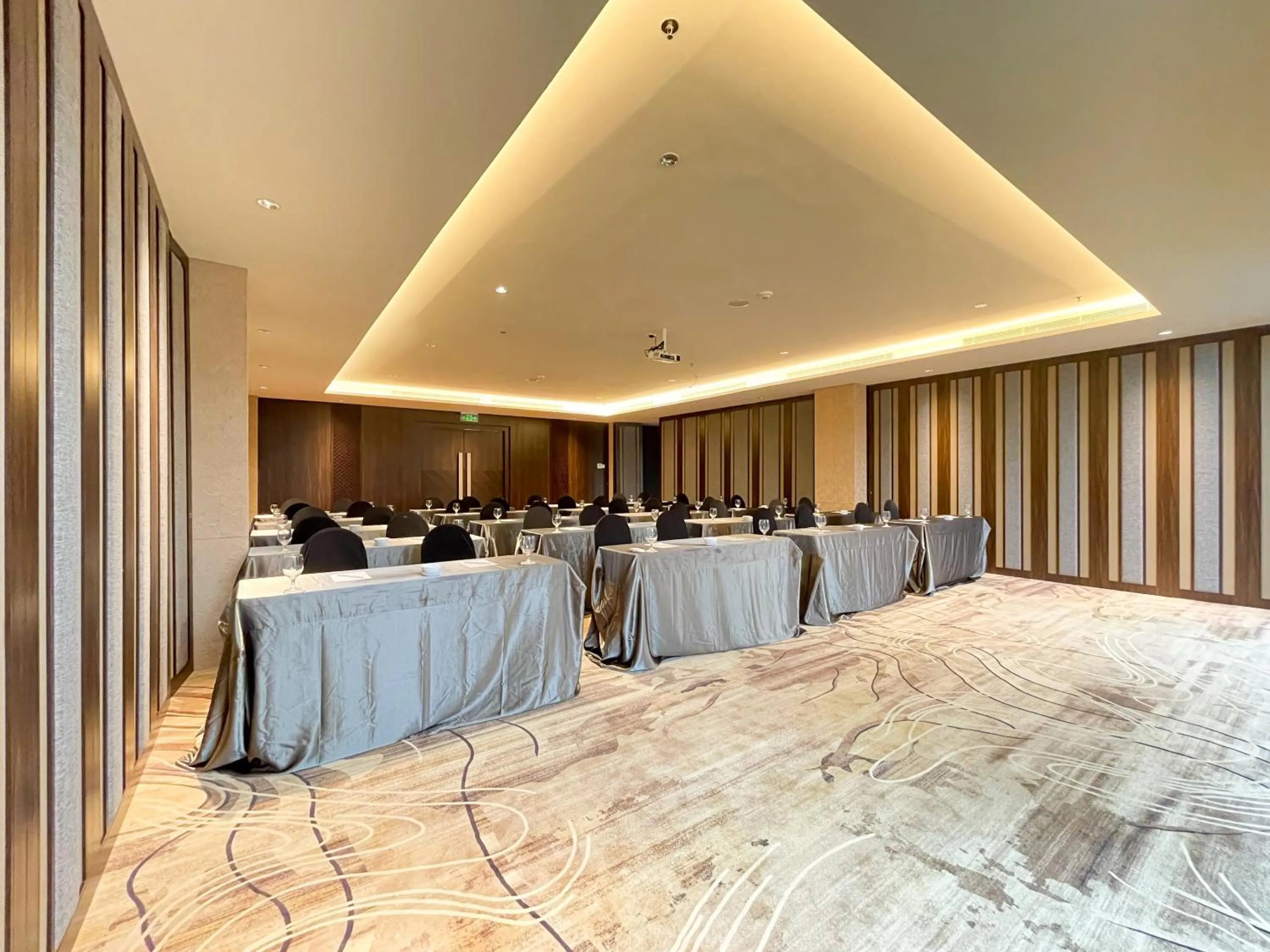 Business facilities in ARTOTEL Batam