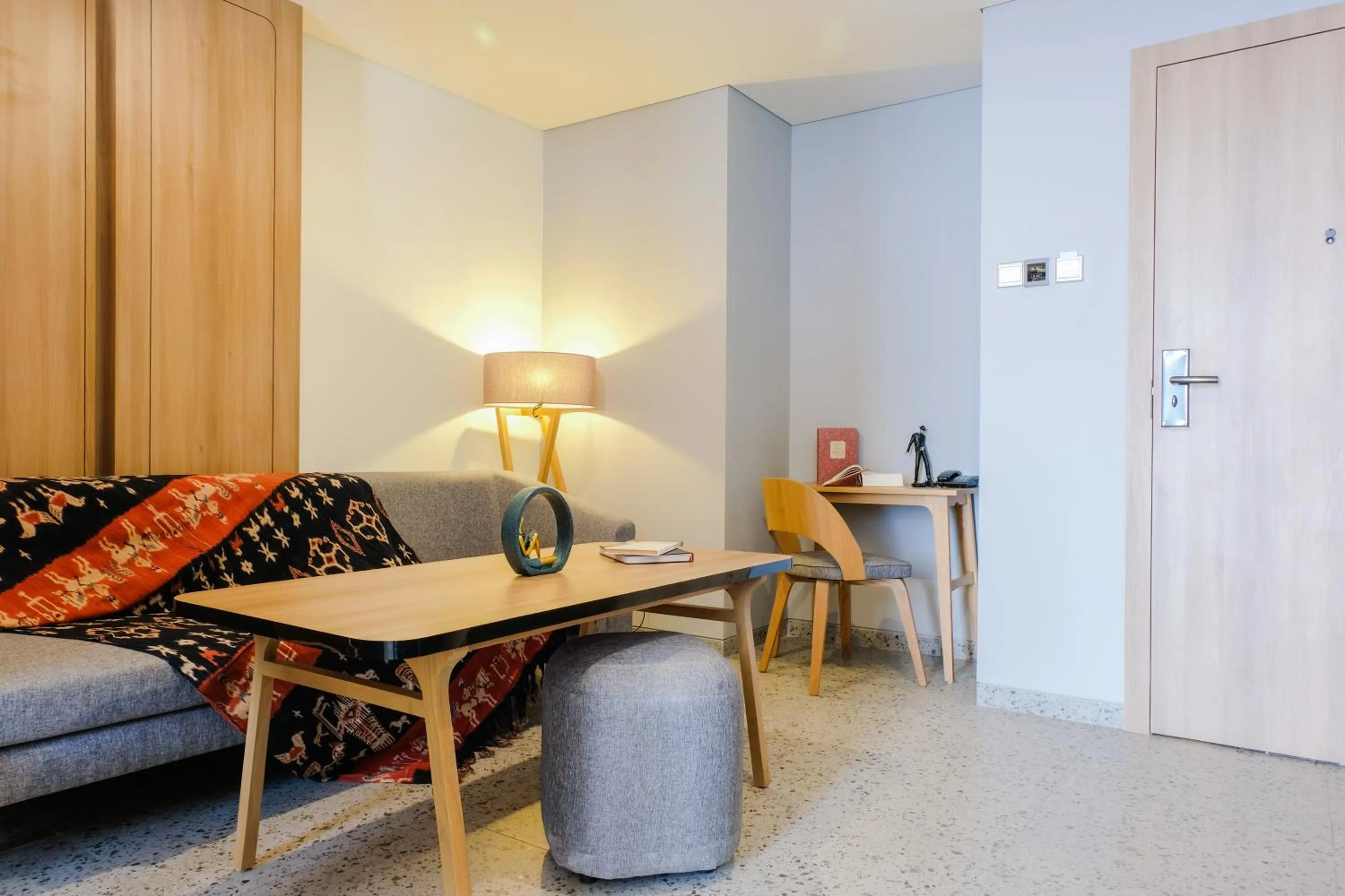 Living room in ARTOTEL Batam