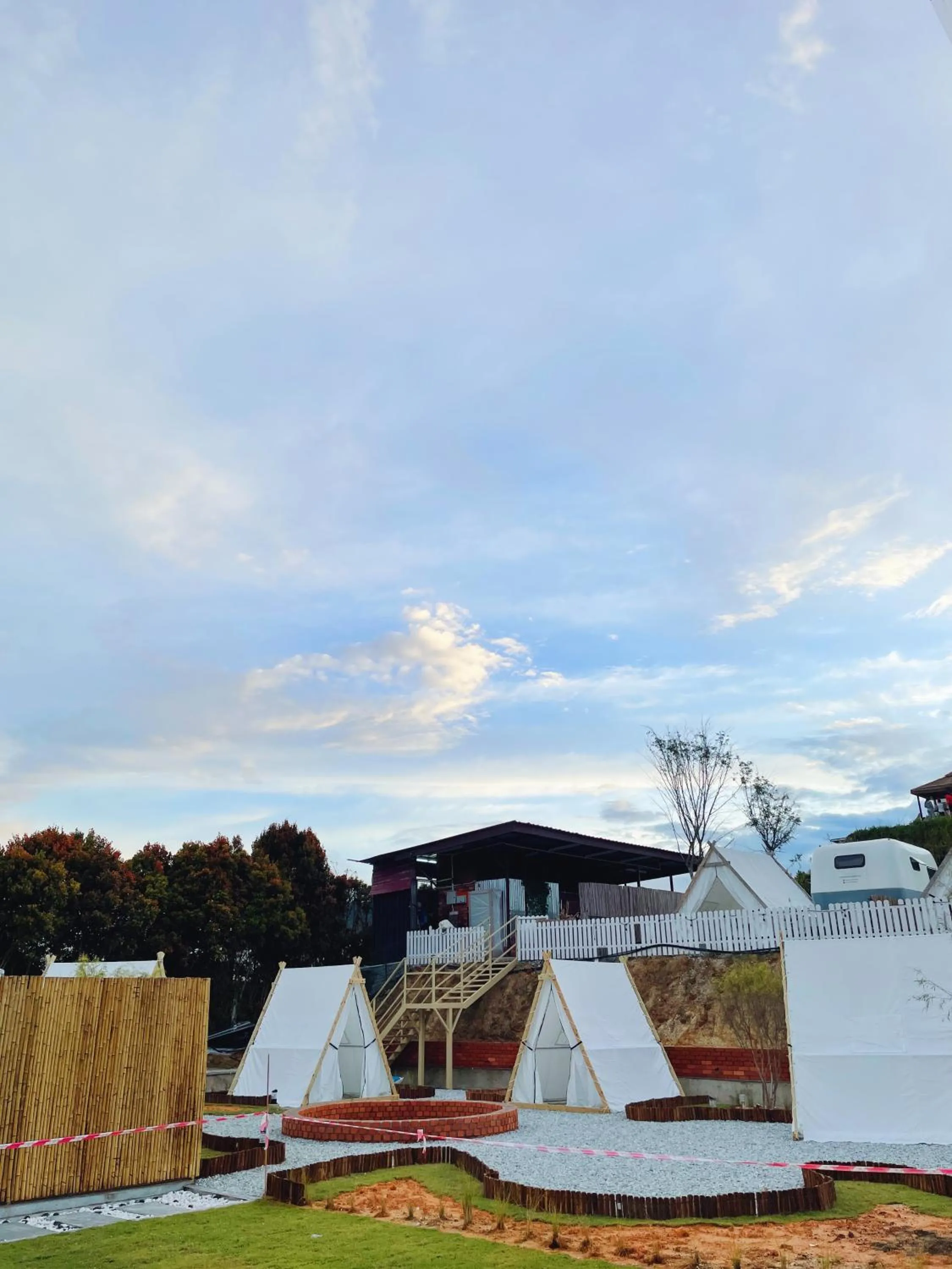 Stellar GoldenHill Cameron