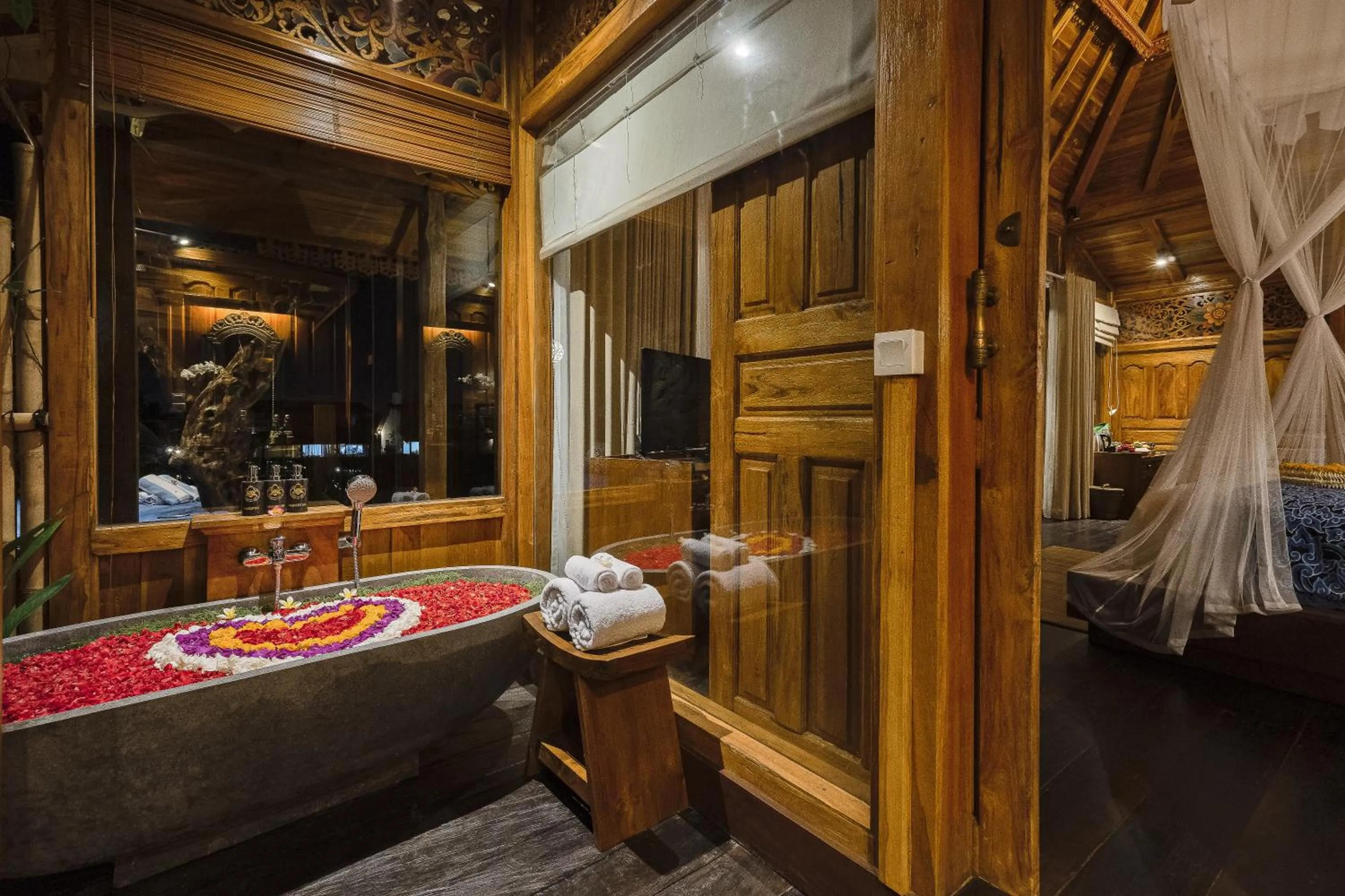 Bathroom in Airsania Ubud Antique Villas