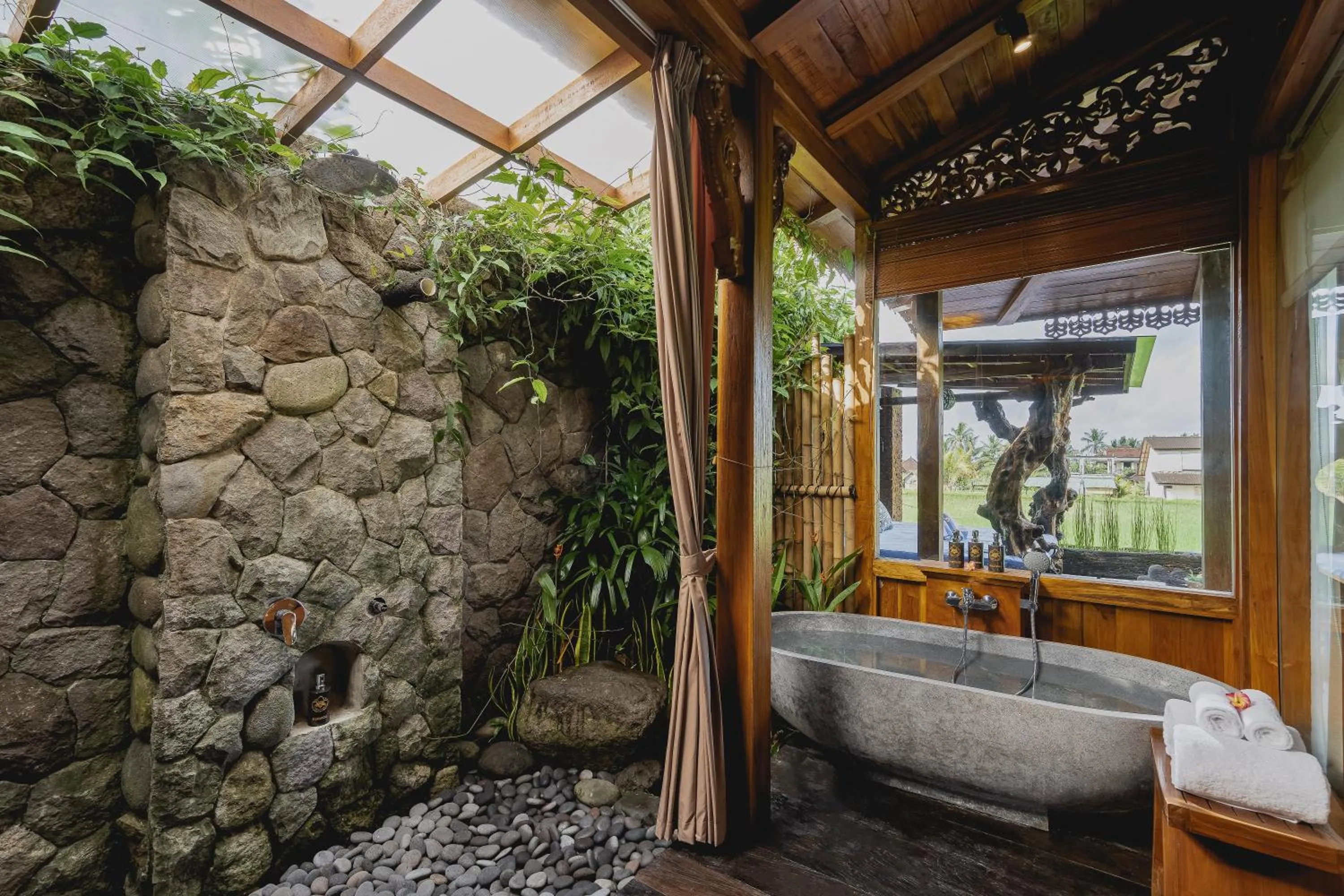 Bathroom in Airsania Ubud Antique Villas