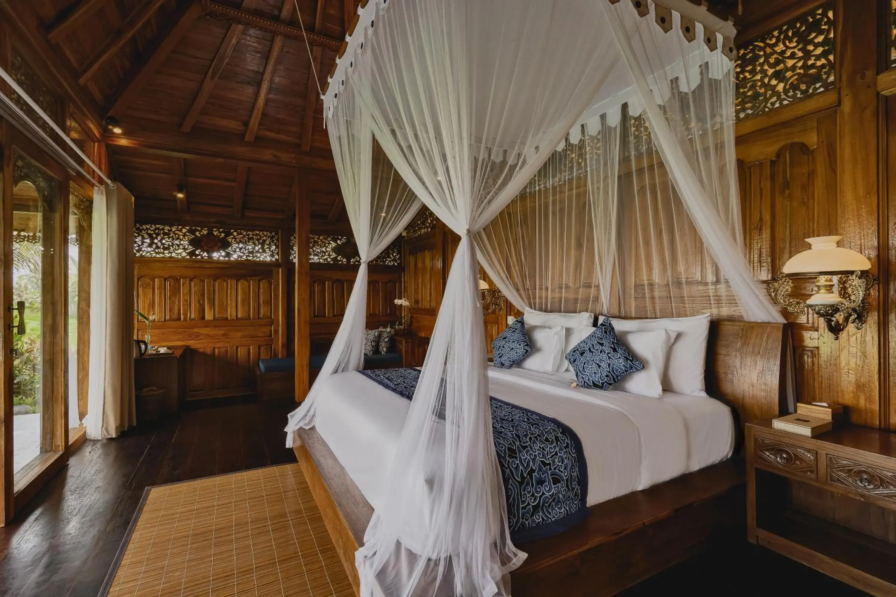 One-Bedroom Villa with Private Pool in Airsania Ubud Antique Villas One-Bedroom Villa with Private Pool in Airsania Ubud Antique Villas