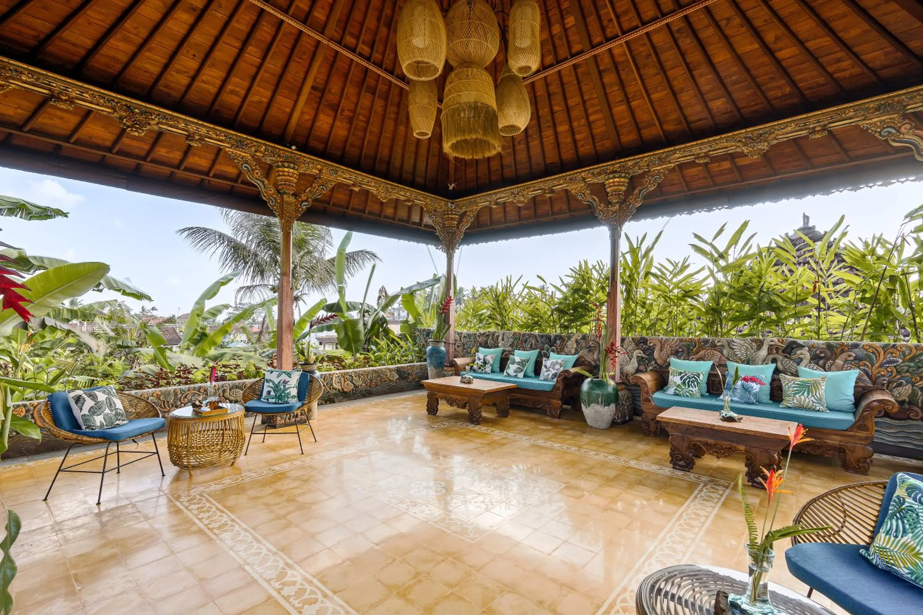 Lobby or reception in Airsania Ubud Antique Villas