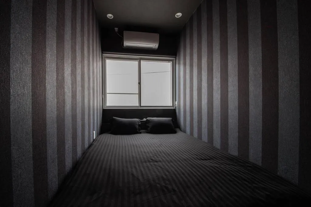 Bed in THE BEEHIVE AIOI