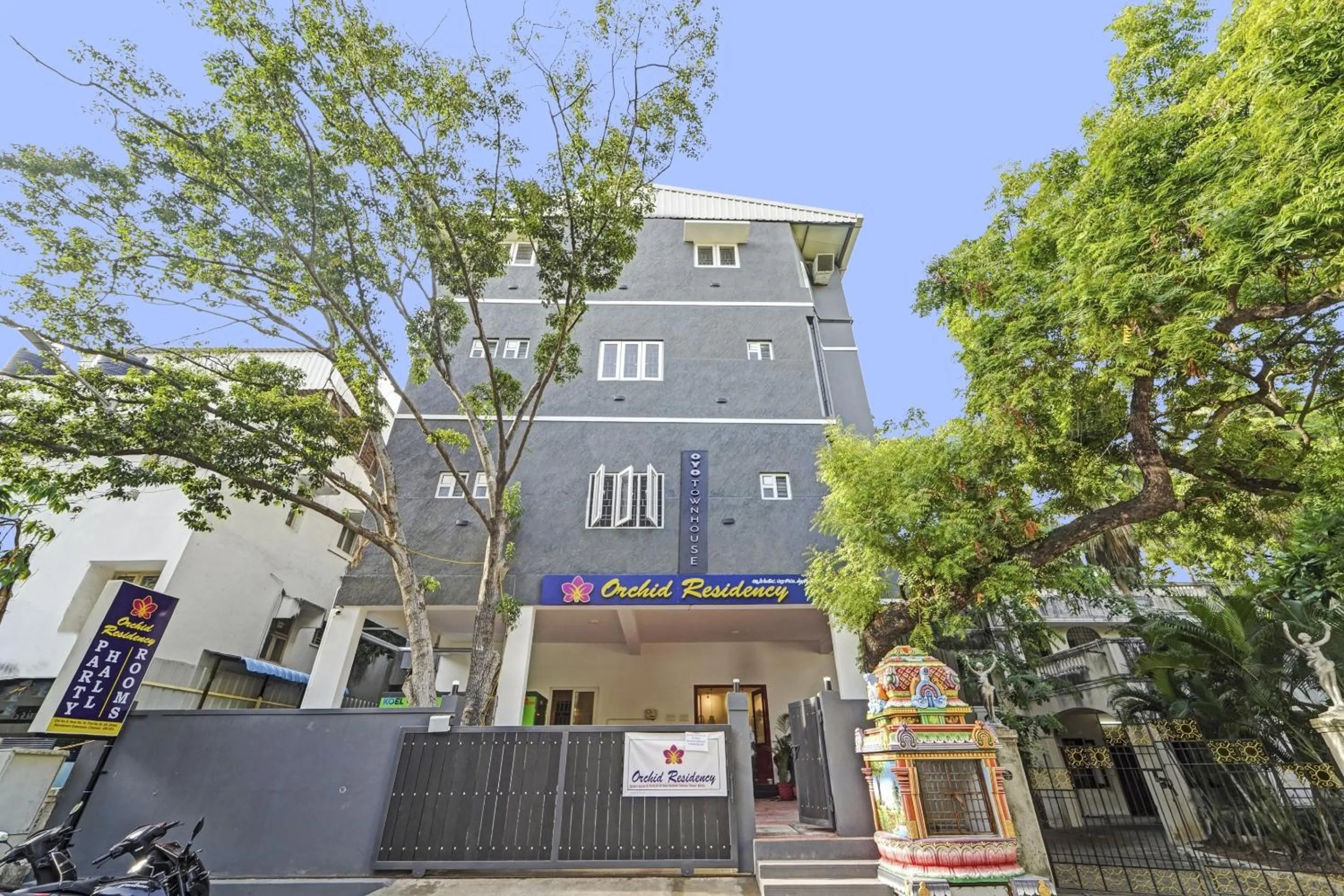 Facade/entrance in Super Townhouse ORCHID RESIDENCY Near T.Nagar