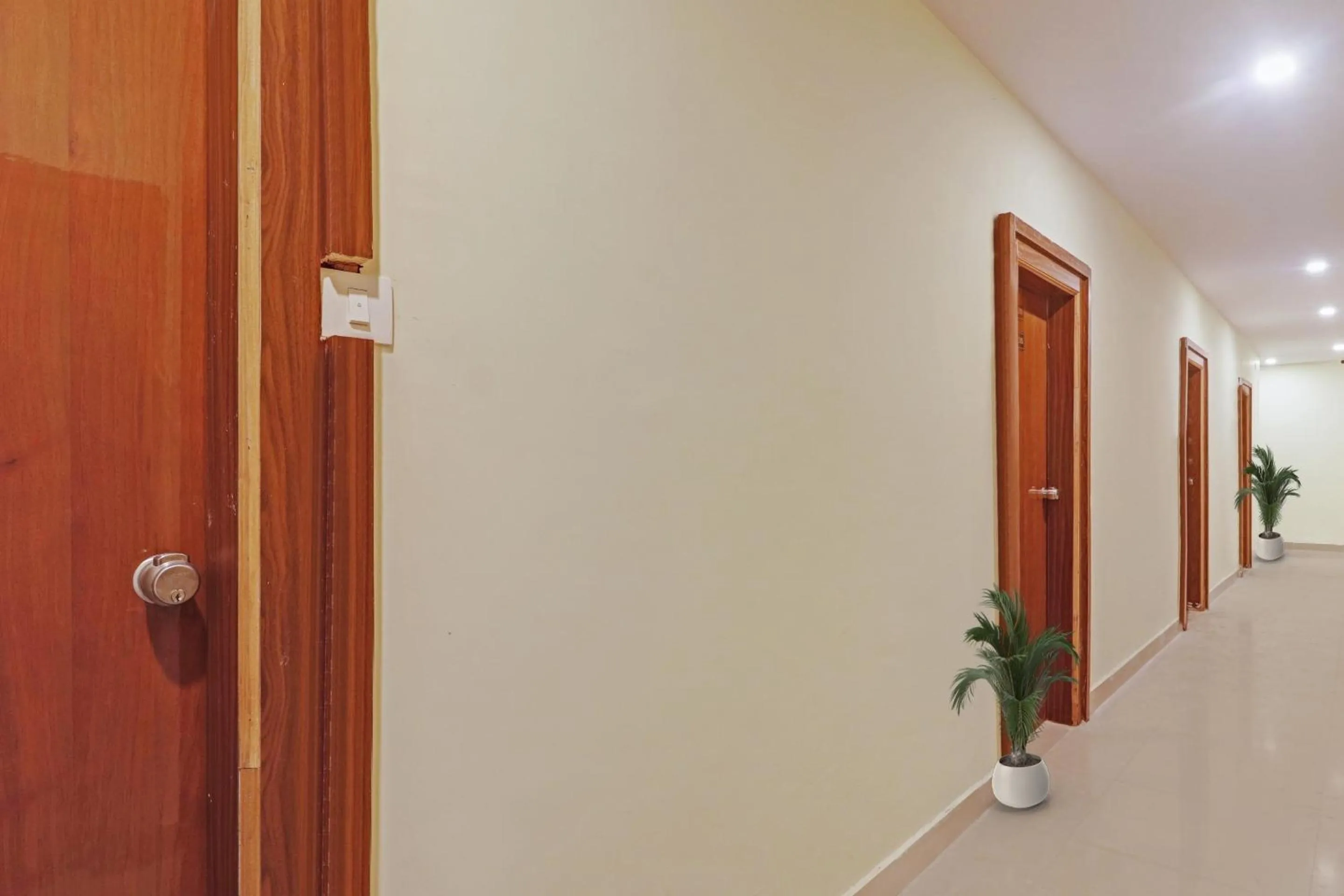 Lobby or reception in Townhouse Ragas Grand