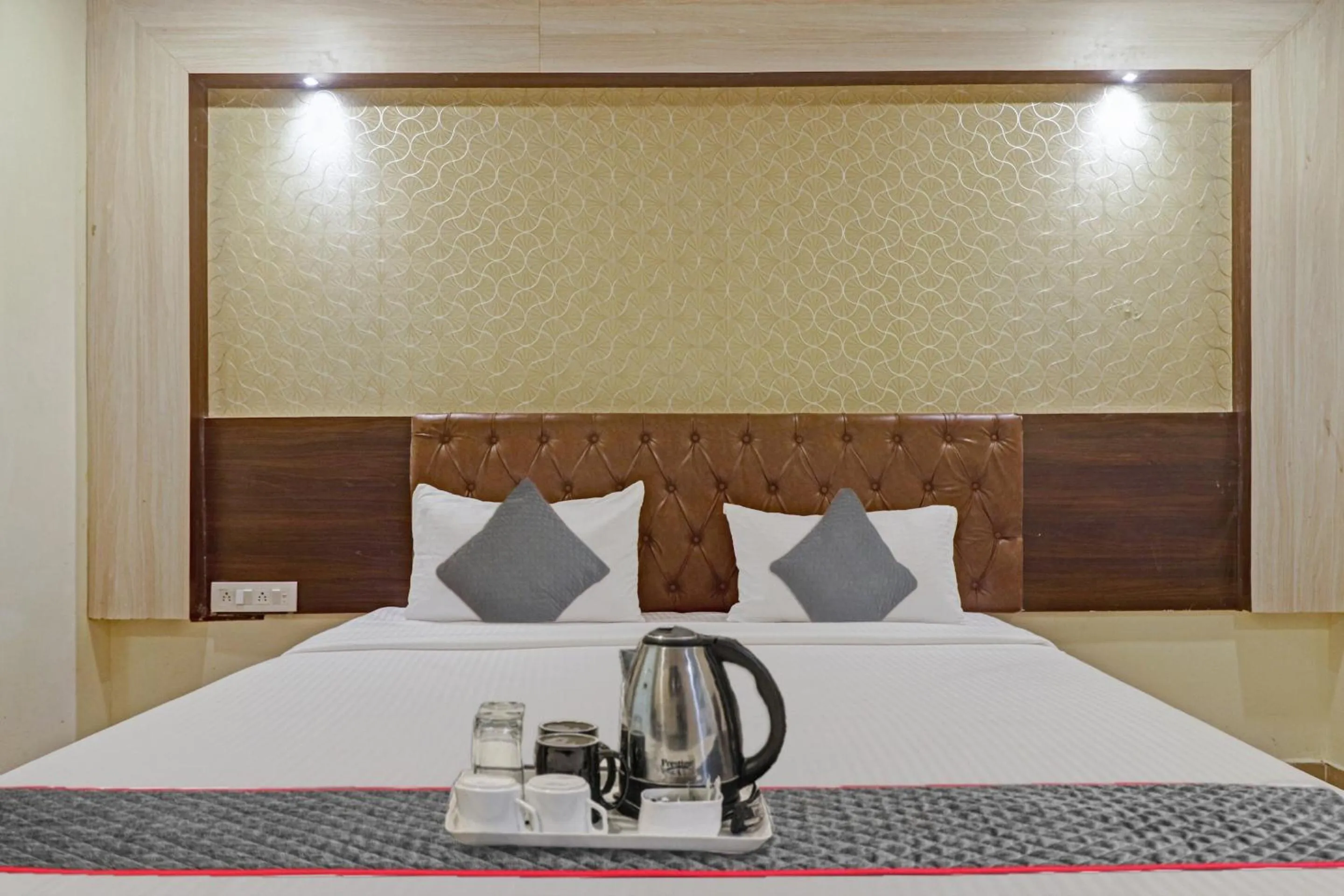 Lobby or reception, Bed in Townhouse Ragas Grand