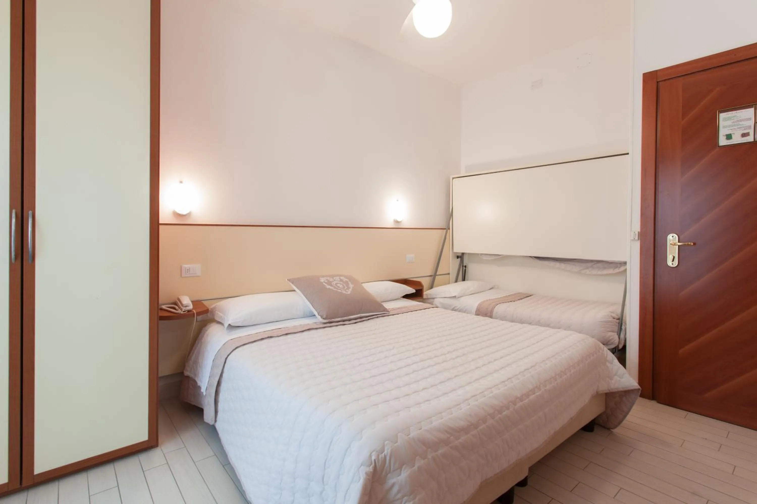 Bed in B&B Airone Cervia - Camere e Appartamenti