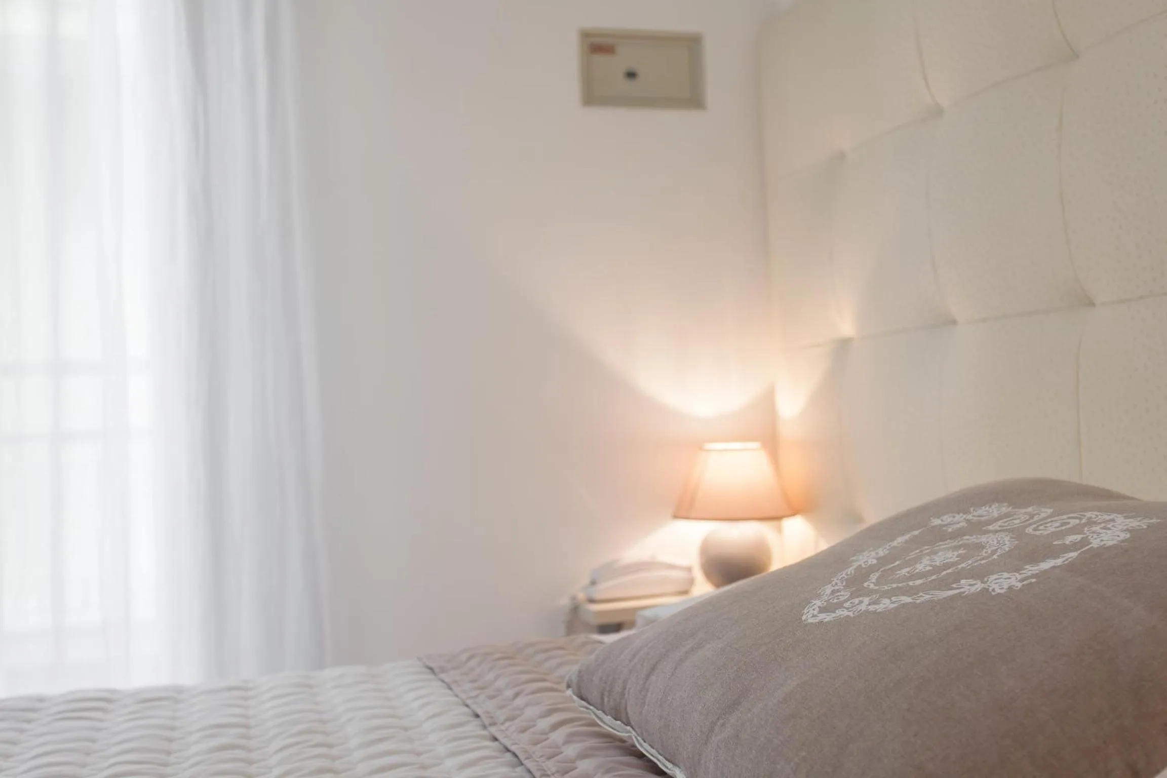 Decorative detail, Bed in B&B Airone Cervia - Camere e Appartamenti