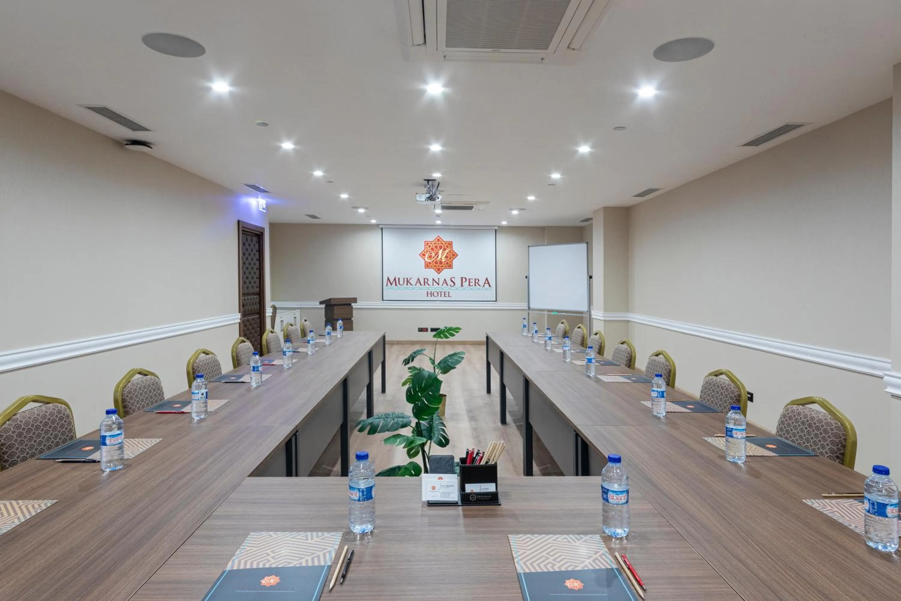 Meeting/conference room in Mukarnas Pera Hotel
