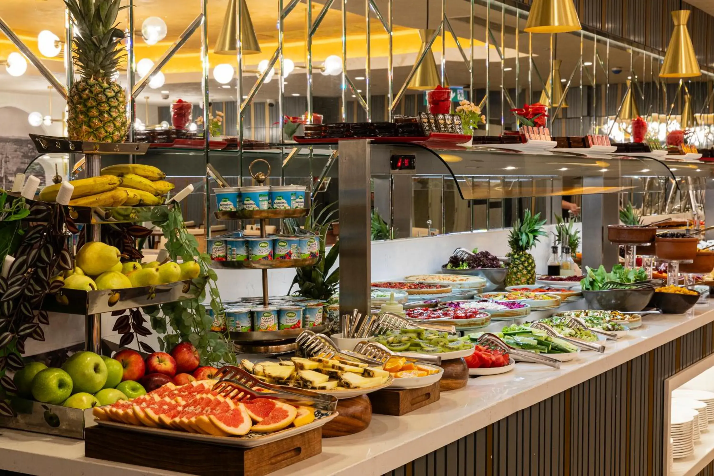 Breakfast in Mukarnas Pera Hotel Breakfast in Mukarnas Pera Hotel