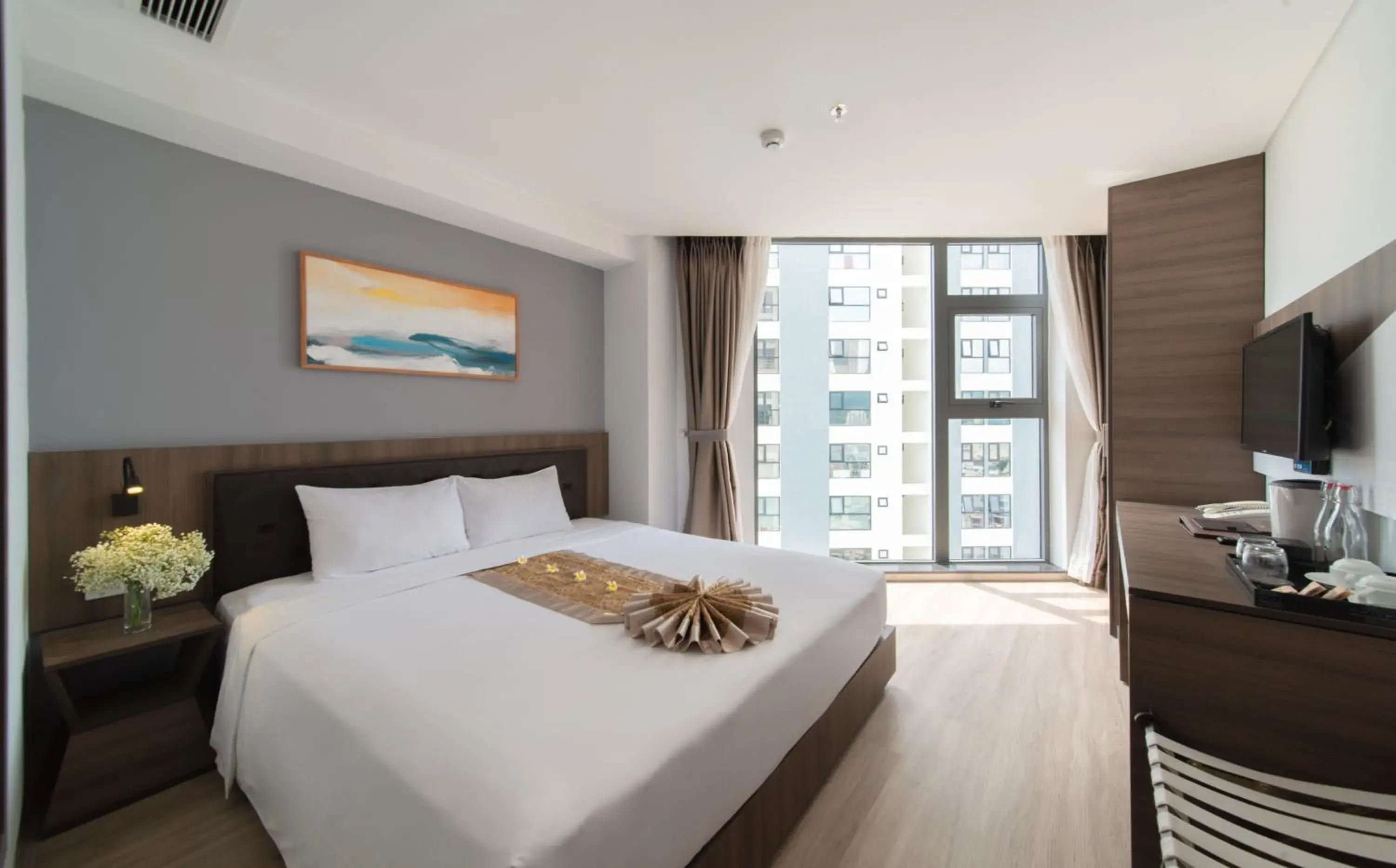 Deluxe Double with City View in Zenia Boutique Hotel Nha Trang Deluxe Double with City View in Zenia Boutique Hotel Nha Trang
