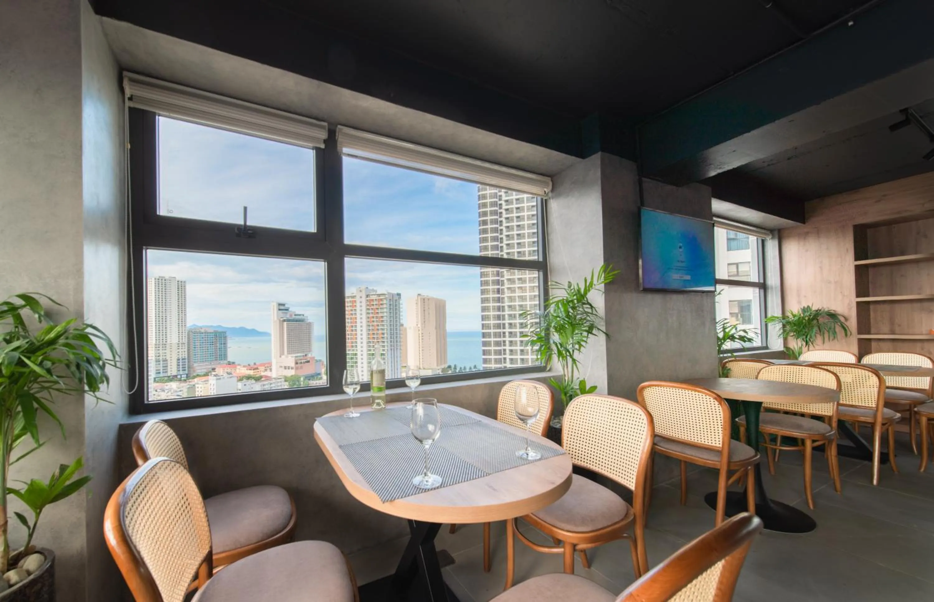 Lounge or bar in Zenia Boutique Hotel Nha Trang