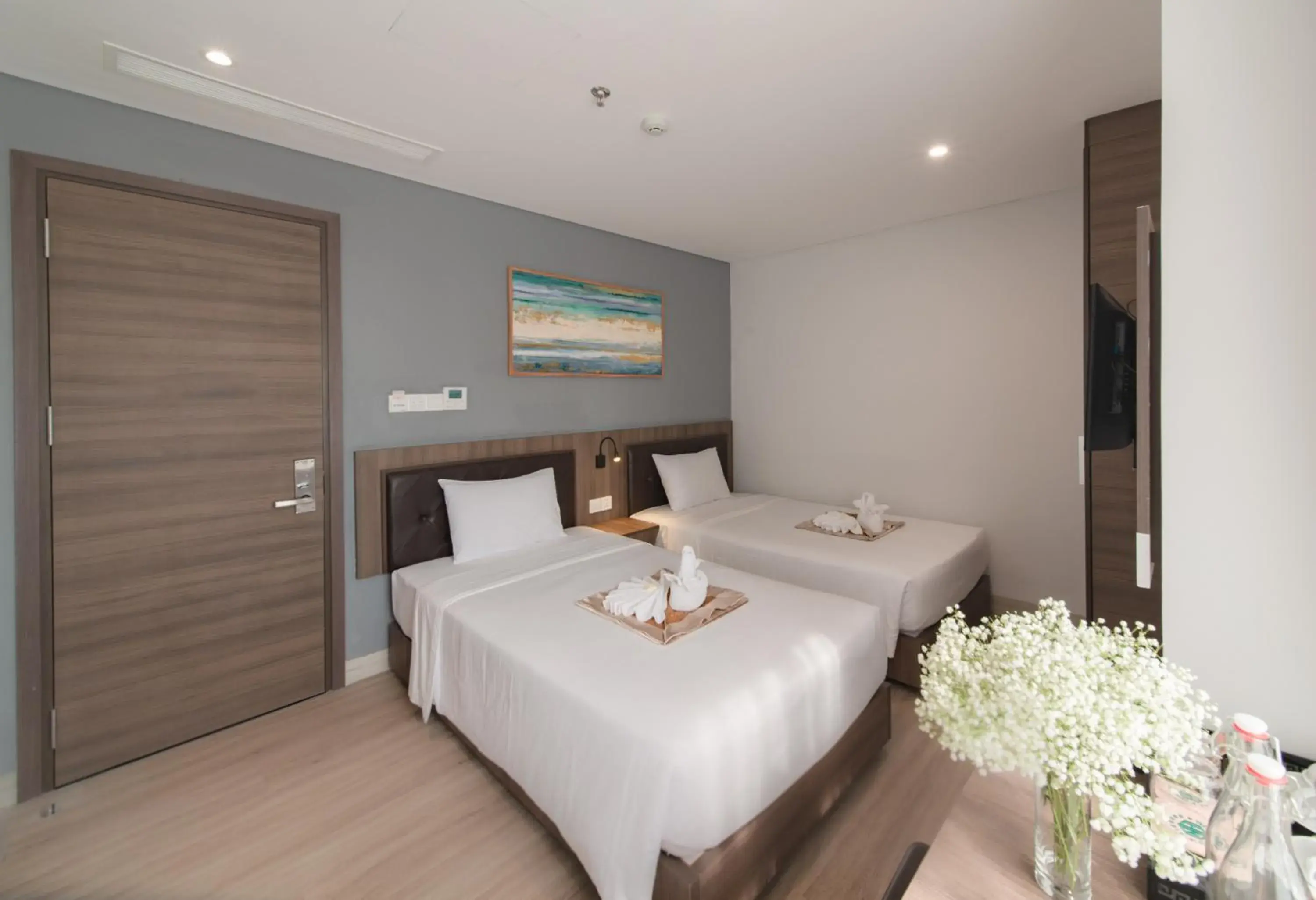 Superior Twin with City View in Zenia Boutique Hotel Nha Trang Superior Twin with City View in Zenia Boutique Hotel Nha Trang
