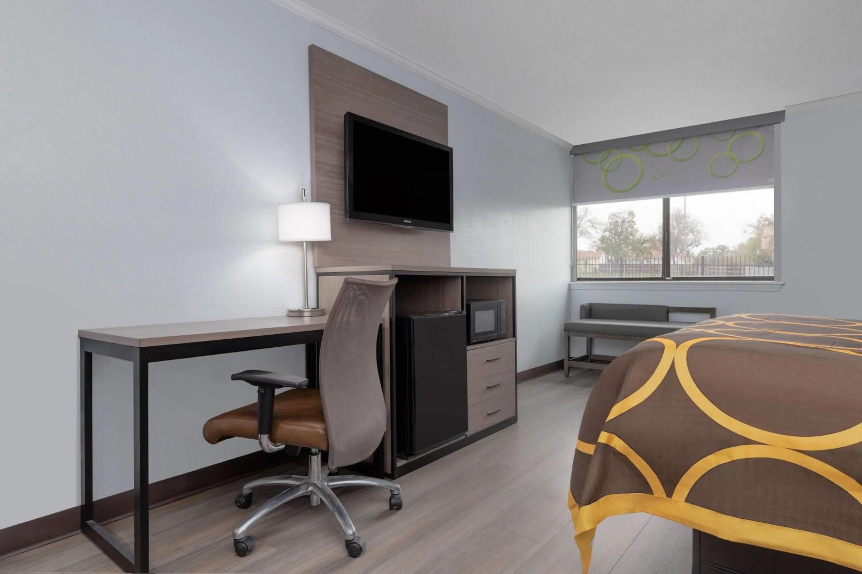 Photo of the whole room in Super 8 by Wyndham Fort Worth Entertainment District