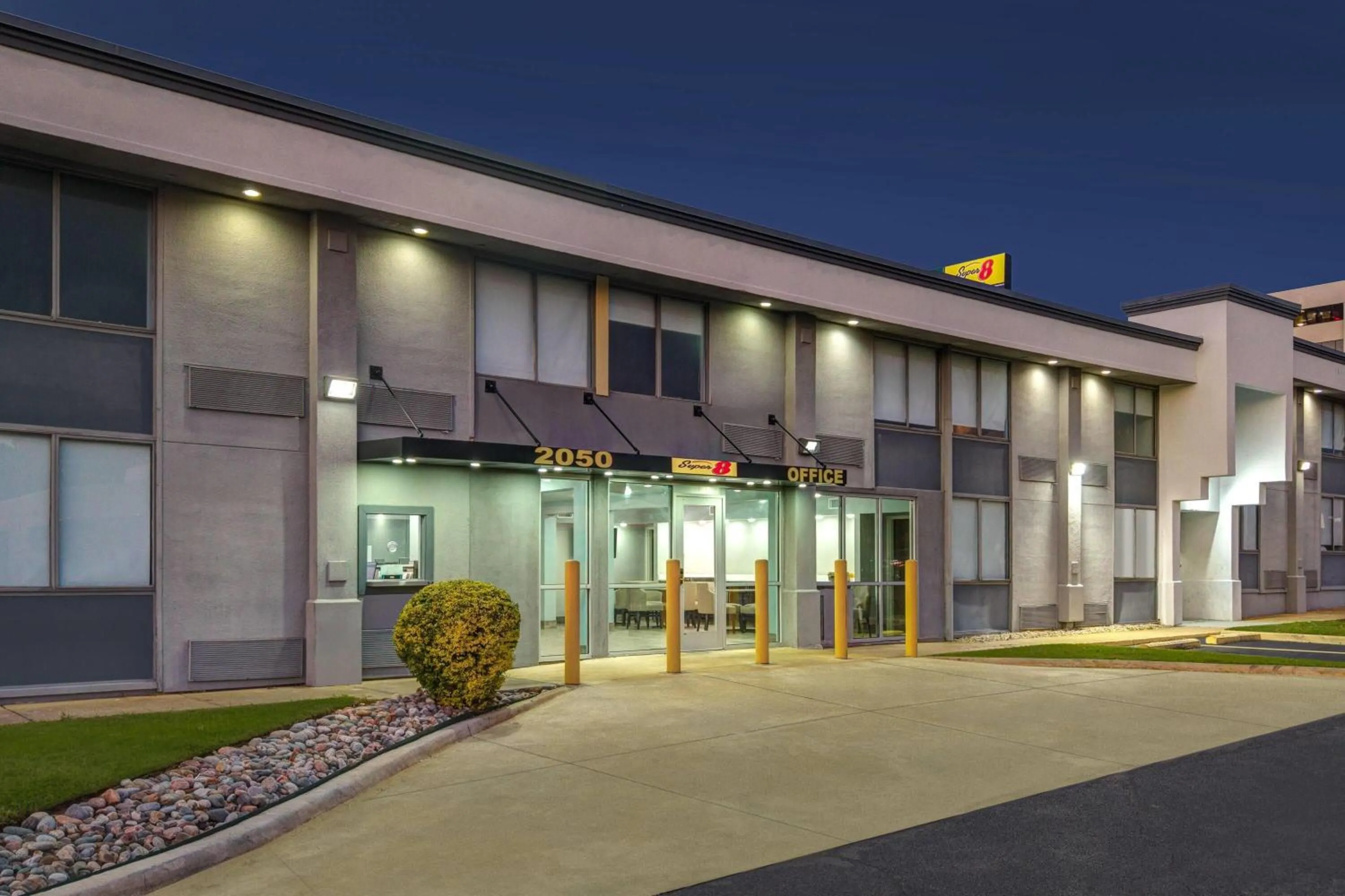 Property building in Super 8 by Wyndham Fort Worth Entertainment District