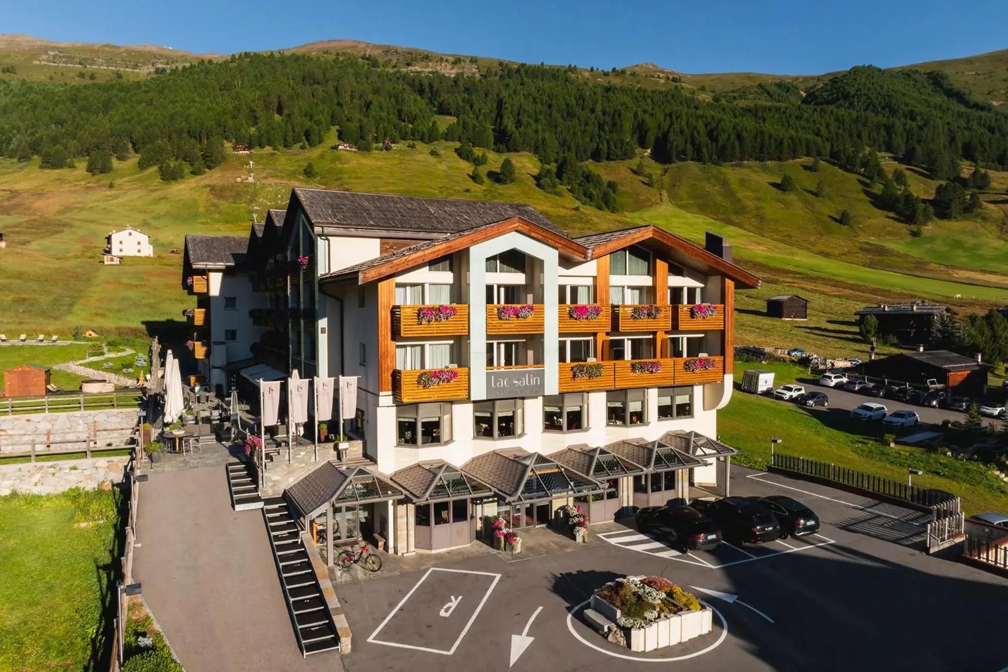 Property building in Hotel Lac Salin Spa & Mountain Resort Property building in Hotel Lac Salin Spa & Mountain Resort