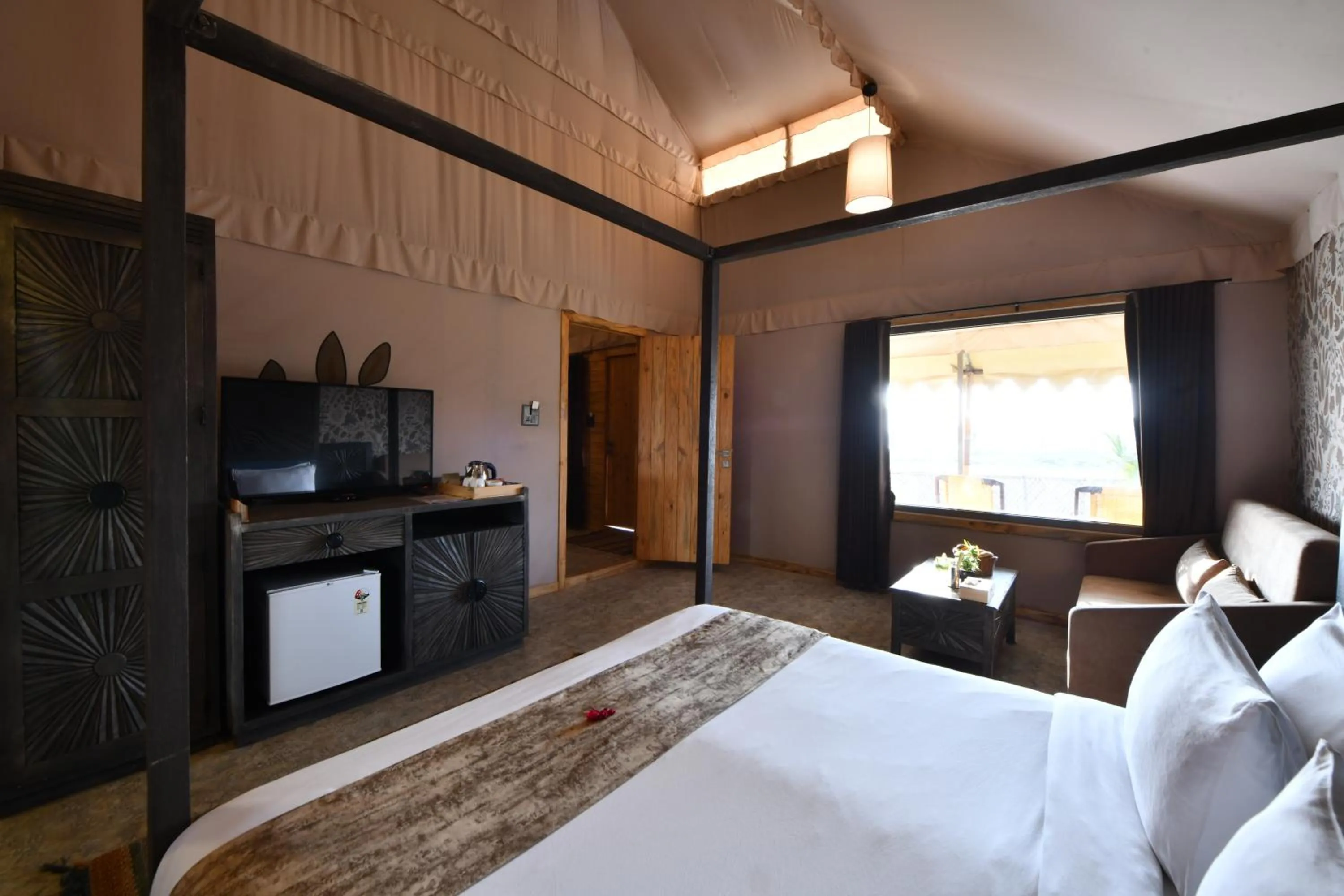 Bedroom, Bed in The Fern Seaside Luxurious Tent Resort Diu