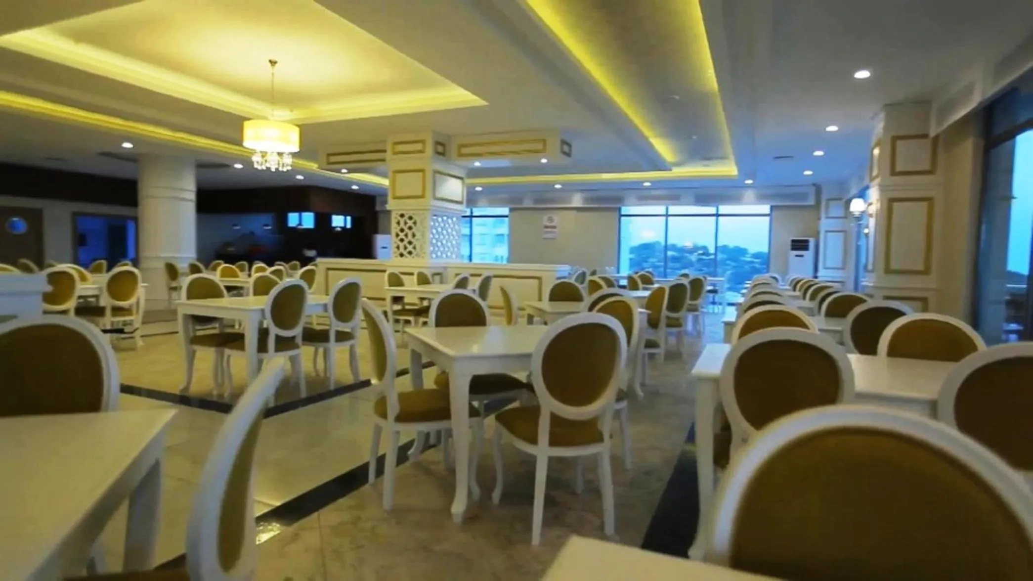 Restaurant/places to eat in Ramada Resort By Wyndham Kizkalesi