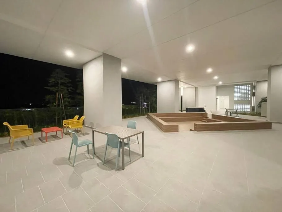 Seating area in Horizon Suite Homestay, KLIA by S&T Homez