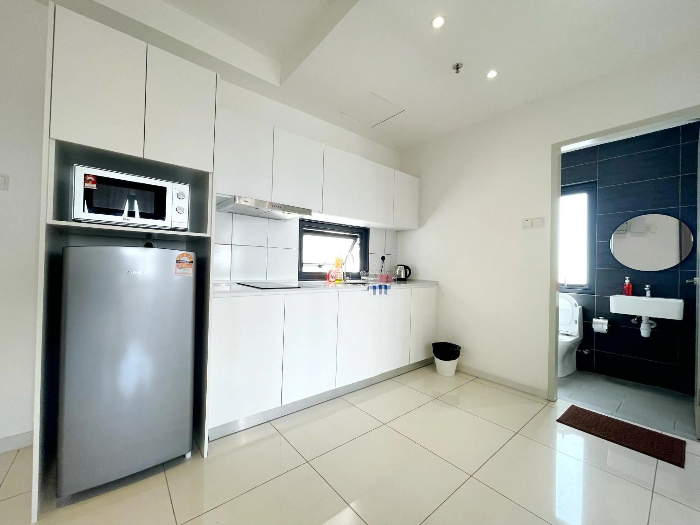 Kitchen or kitchenette in Horizon Suite Homestay, KLIA by S&T Homez